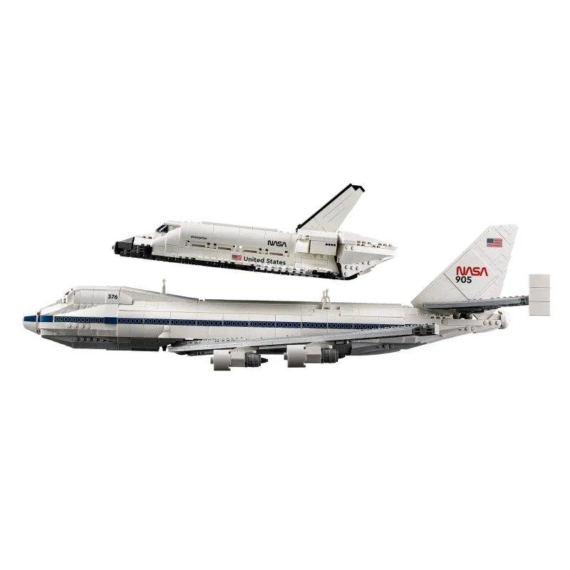 Thumbnail 2 de Lego 10360 Avión de Transporte de Lanzadera 2417 piezas