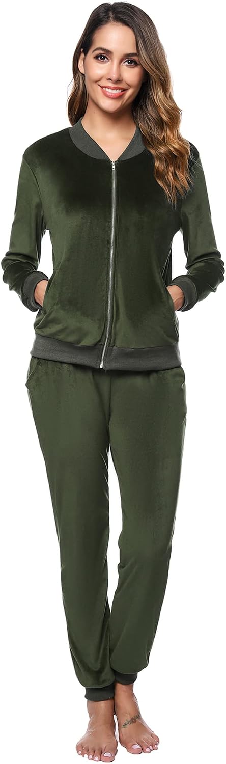 Detalle 2 de Totatuit velour tracksuit set 2 piece
