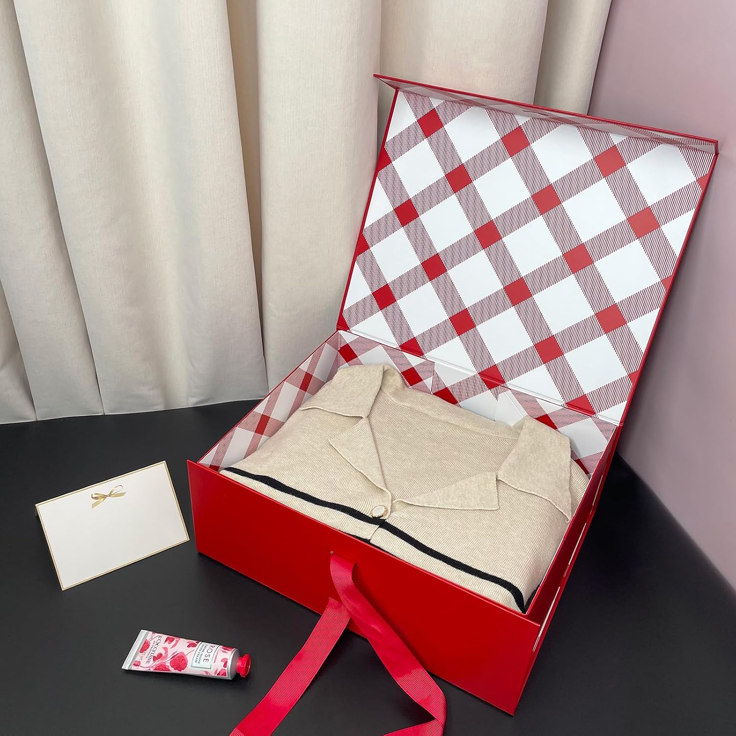 Thumbnail 4 de Tekhoho Red Large Gift Box (33.5 x 27 x 12.5 cm) with Magnetic Lid & Ribbon