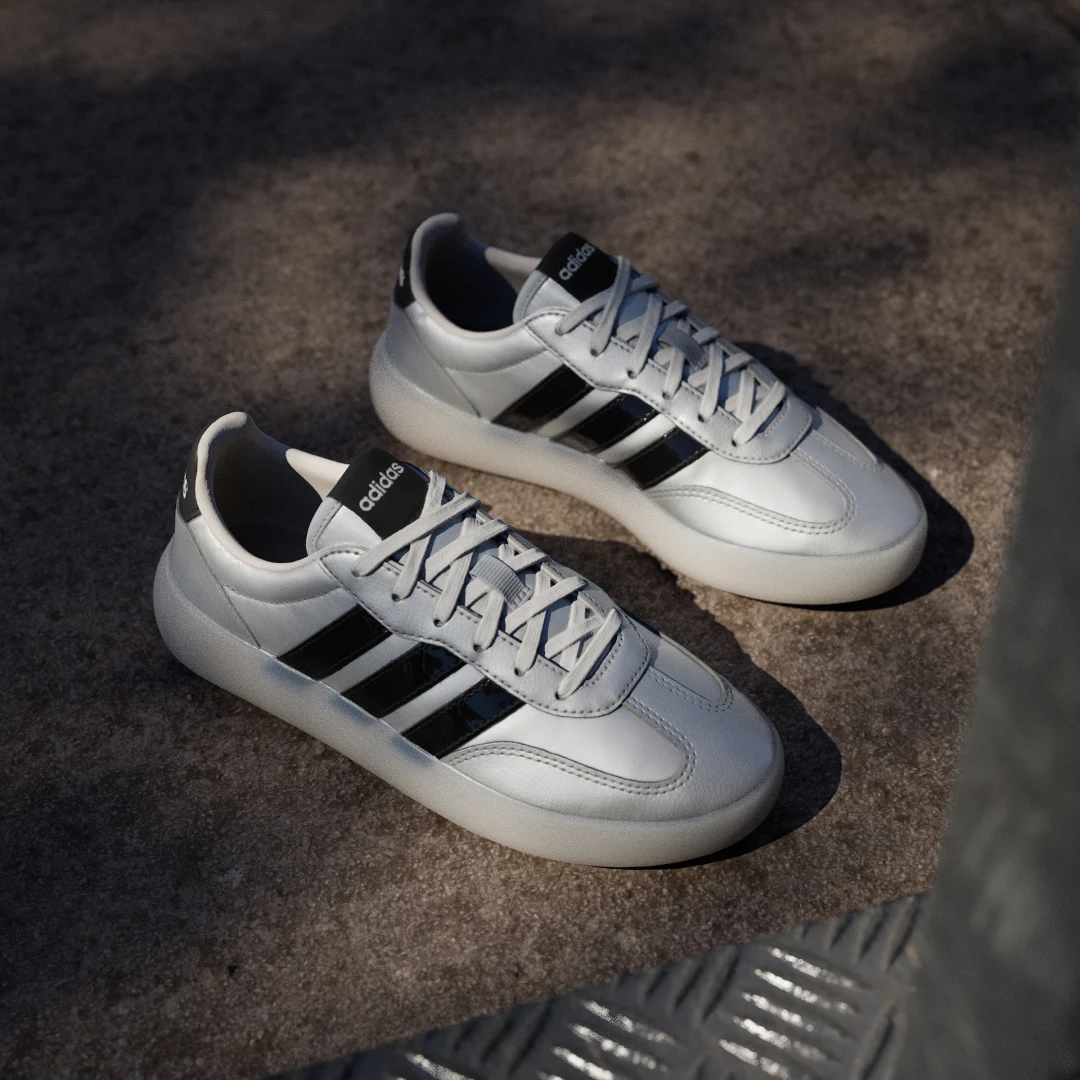 Thumbnail 3 de Zapatilla Barreda Decode de Adidas: diseño Plateado y comodidad para el día a día