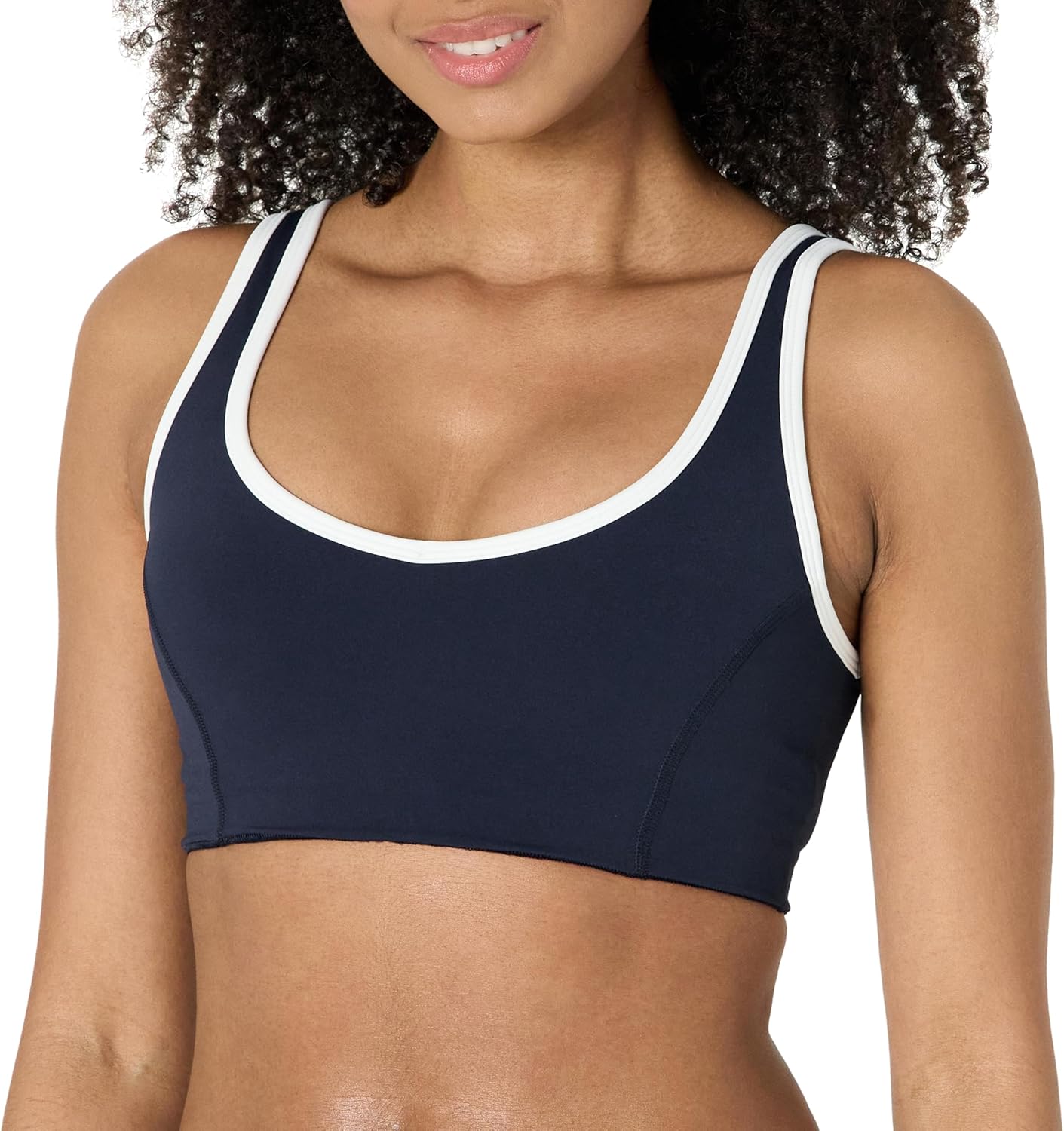 Thumbnail 6 de Amazon Essentials Women’s Active FormFlex Buttery Soft Light Support V-Neck Sports Bra with Contrast Trim
