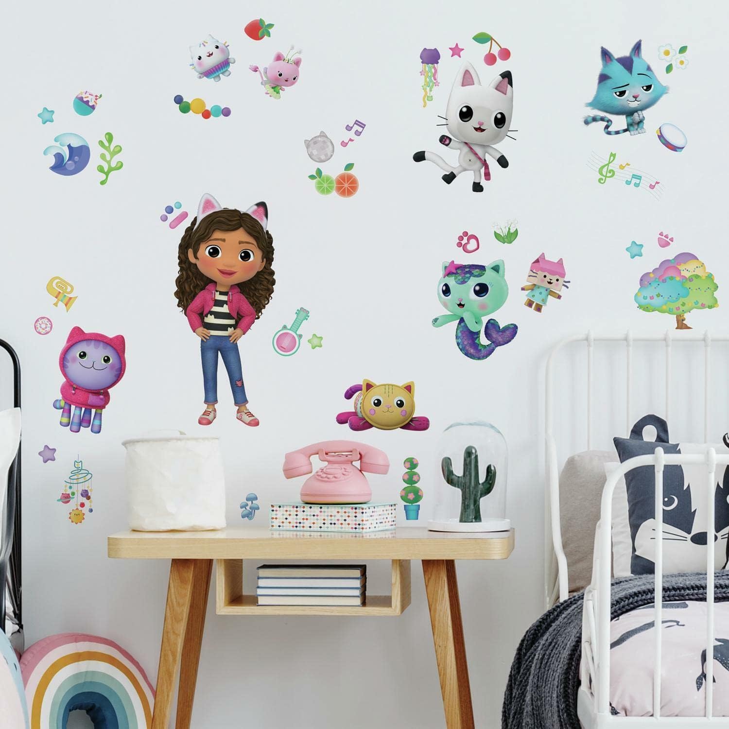 Detalle de RoomMates wall decals RMK4823SCS