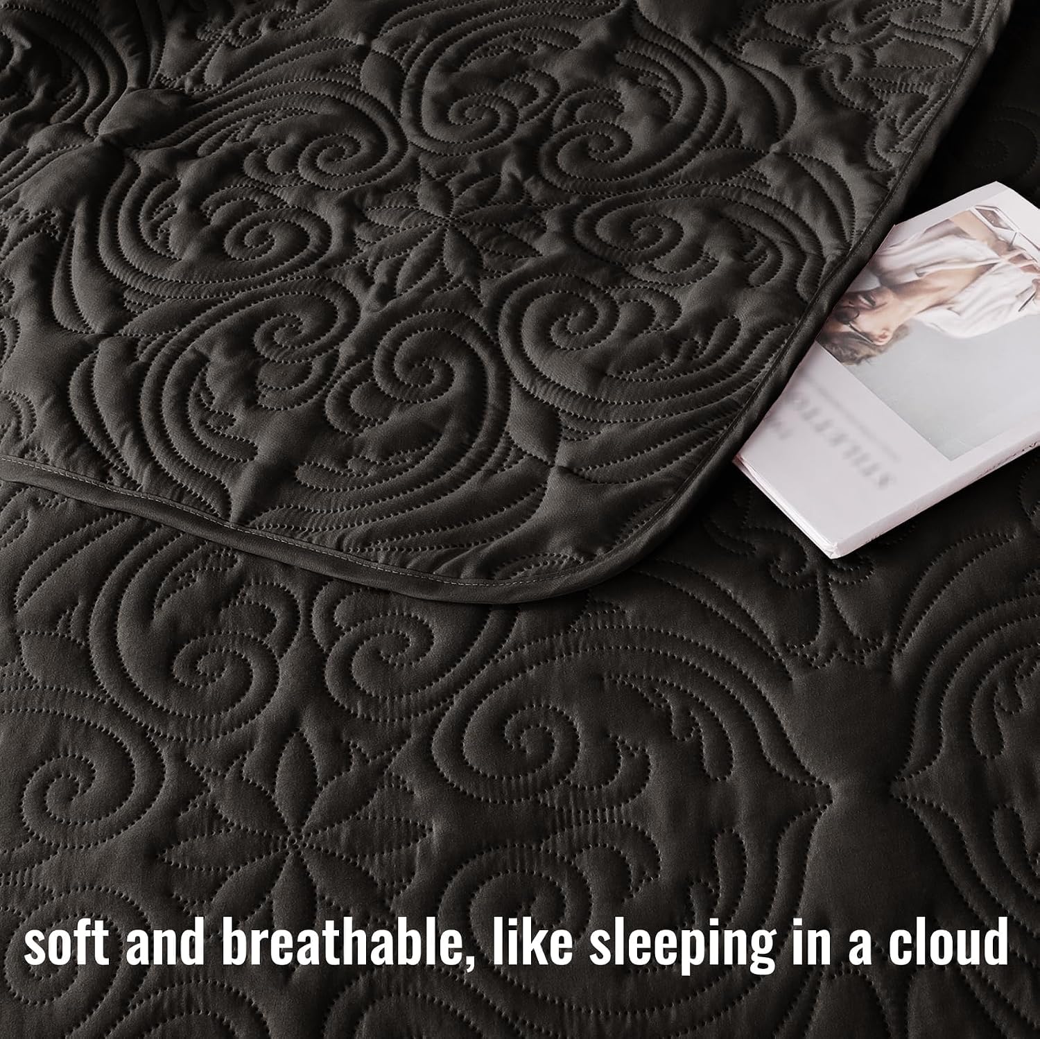 Detalle 1 de Exclusivo Mezcla QS-YP-CBK California King Quilt Set, Black Damask Microfiber
