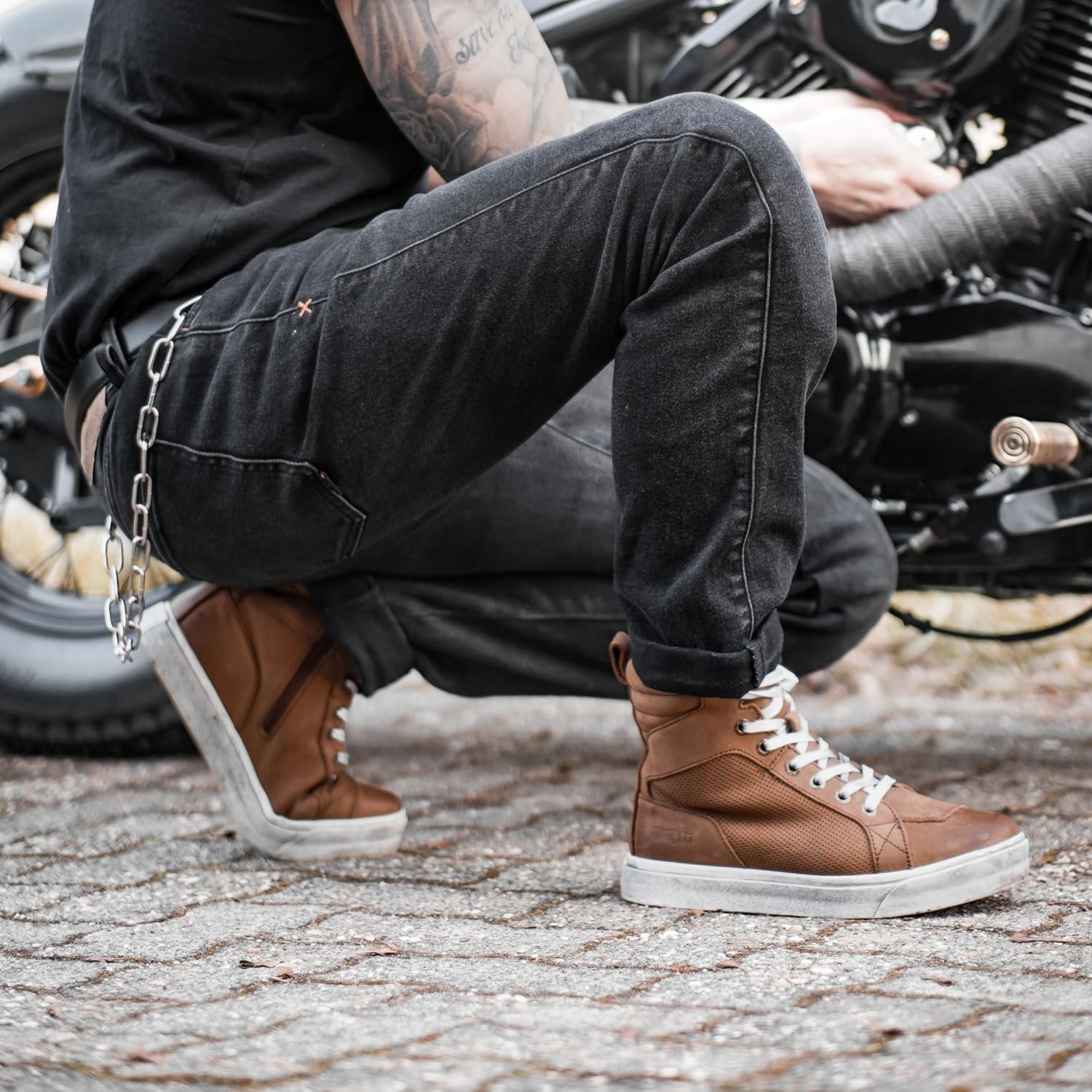 Detalle 2 de Scarpe da moto retrò da uomo in pelle con cerniera e suola antiscivolo marrone (tomaia traspirante)