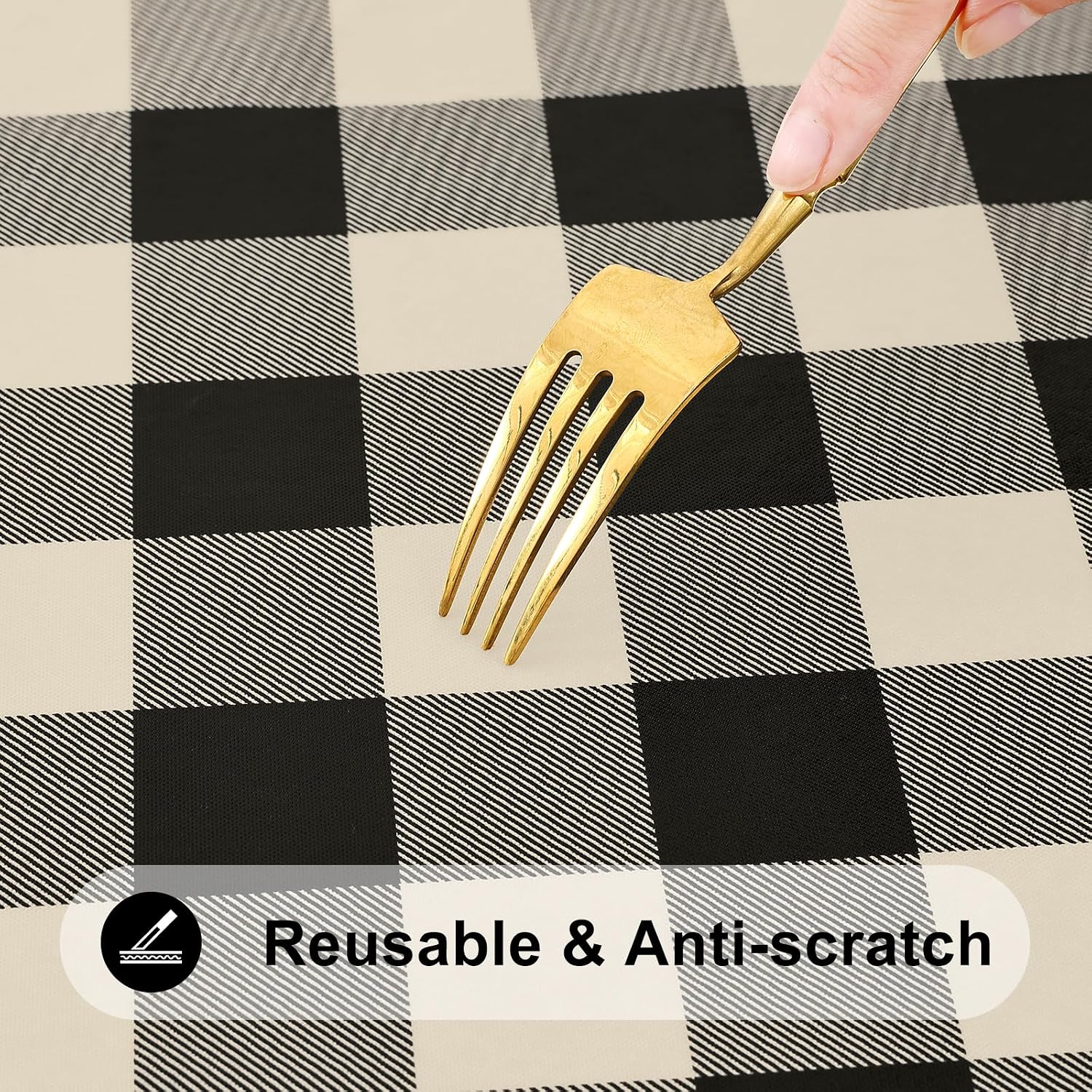 Detalle de Smiry Round Picnic Tablecloth: Elastic, Waterproof, Fitted Vinyl with Flannel Back (36"-44" Tables) in Buffalo Plaid