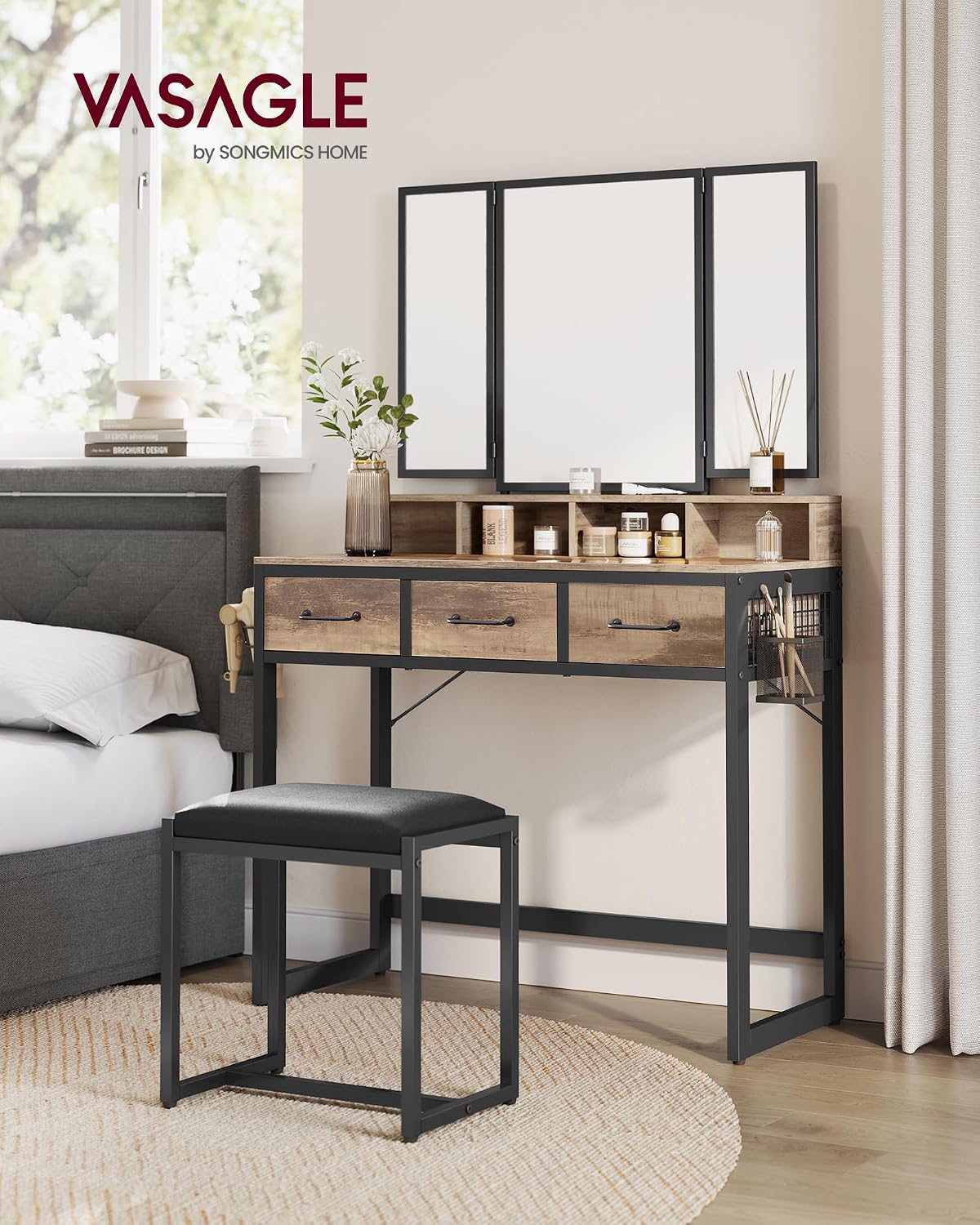 Thumbnail 1 de VASAGLE Dacey Collection RVT004B50 Dressing Table with Triple Mirror and Stool