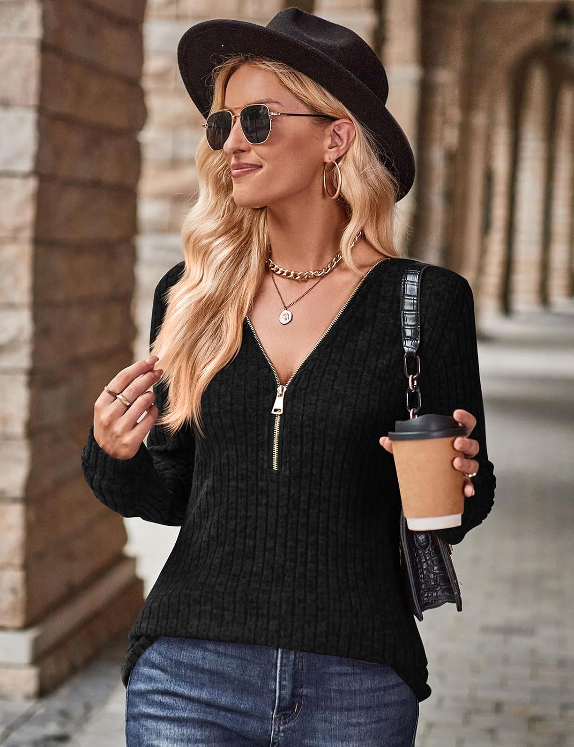 Detalle 2 de Gemulate V Neck Lightweight Knit Jumper