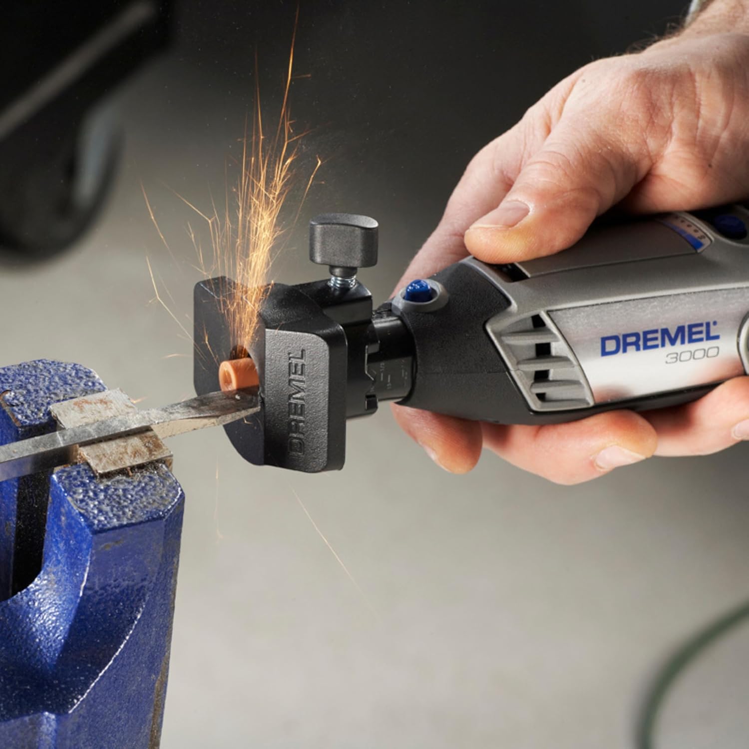 Thumbnail 4 de Dremel 3000 Rotary Tool 130 W Multi Tool Kit with 15 Accessories (Variable Speed 10,000–33,000 RPM)