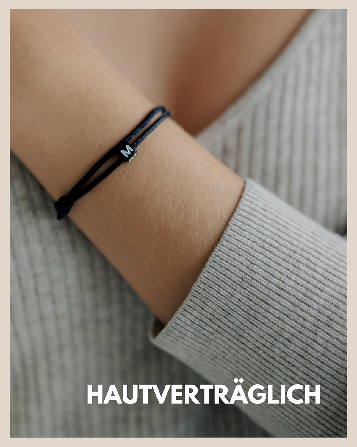 Thumbnail 1 de GD GOOD.designs Armband mit Buchstaben – Verstellbares Partnerarmband (14–25 cm) mit schwarz geflochtenem Seil