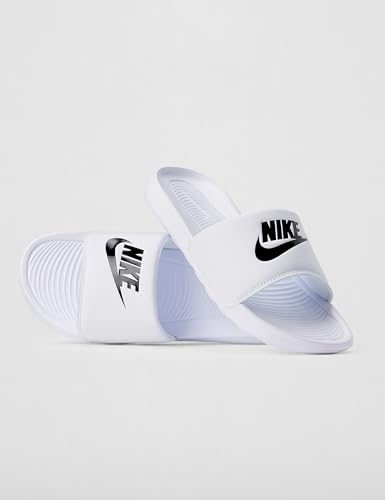Detalle 2 de Nike Victori One Slide Donna – Ciabatte morbide in gomma, Bianco/Nero-Bianco, 40.5 EU
