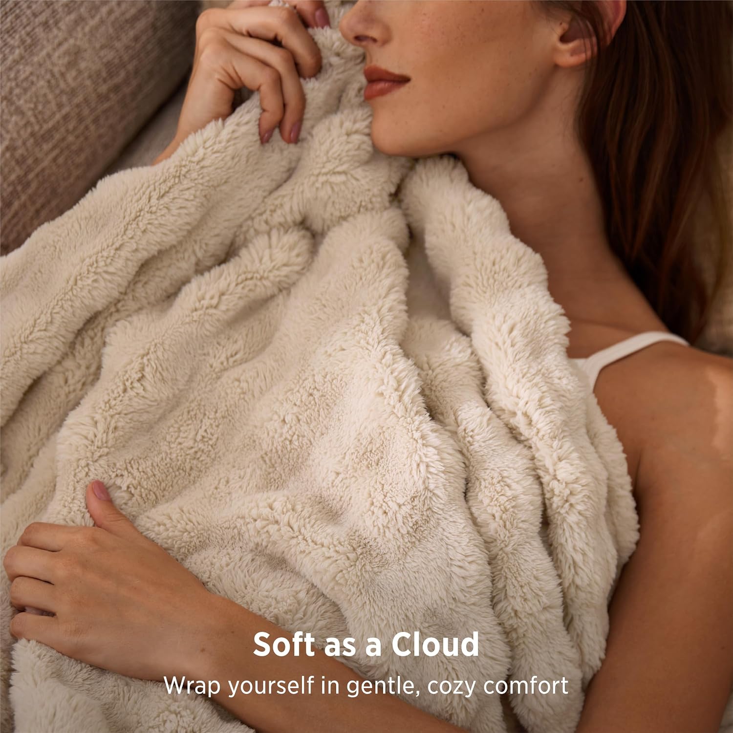 Detalle 2 de Bedsure 3D Bubble Throw Blanket, Beige, 50 x 60 in, Lightweight Polyester