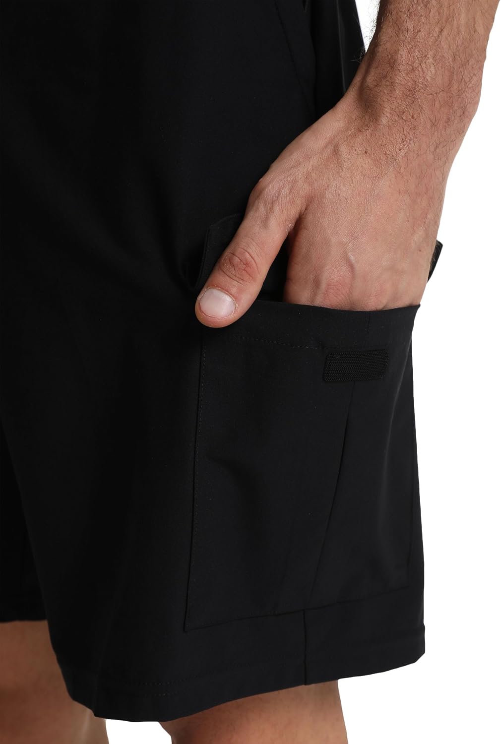 Detalle 2 de Men's Quick-Dry Hiking Cargo Shorts, 9-Inch