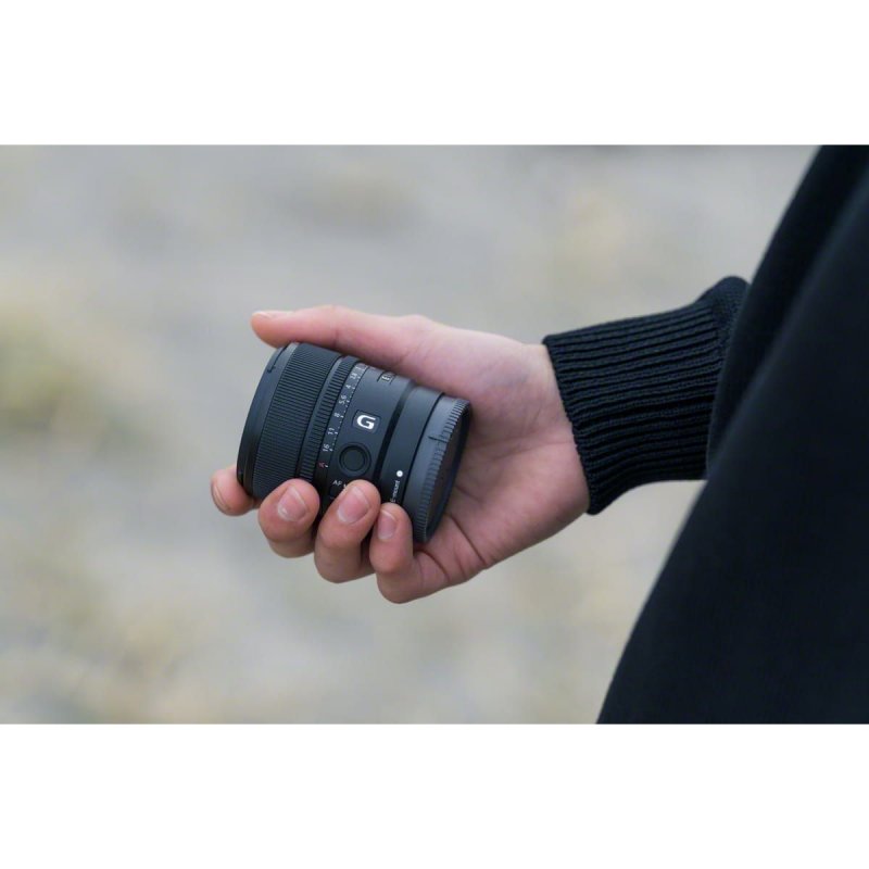 Thumbnail 1 de Sony E 15mm F1.4 G para APS-C: gran angular luminoso con bokeh notable