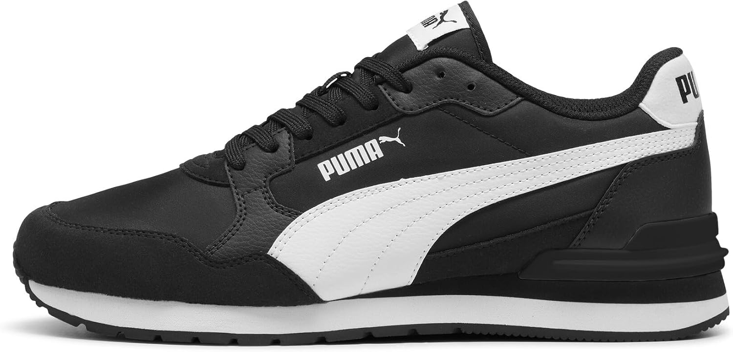 Detalle de PUMA ST Runner V4 NL Sneaker Unisex (41 EU) en Negro y Blanco con superposiciones de gamuza