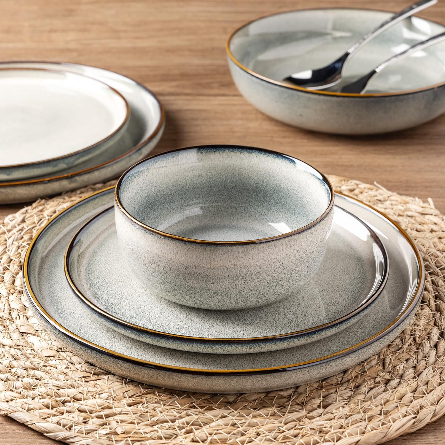 Detalle 2 de GBhome Ceramic Dinnerware Set 24 Pieces 🍽