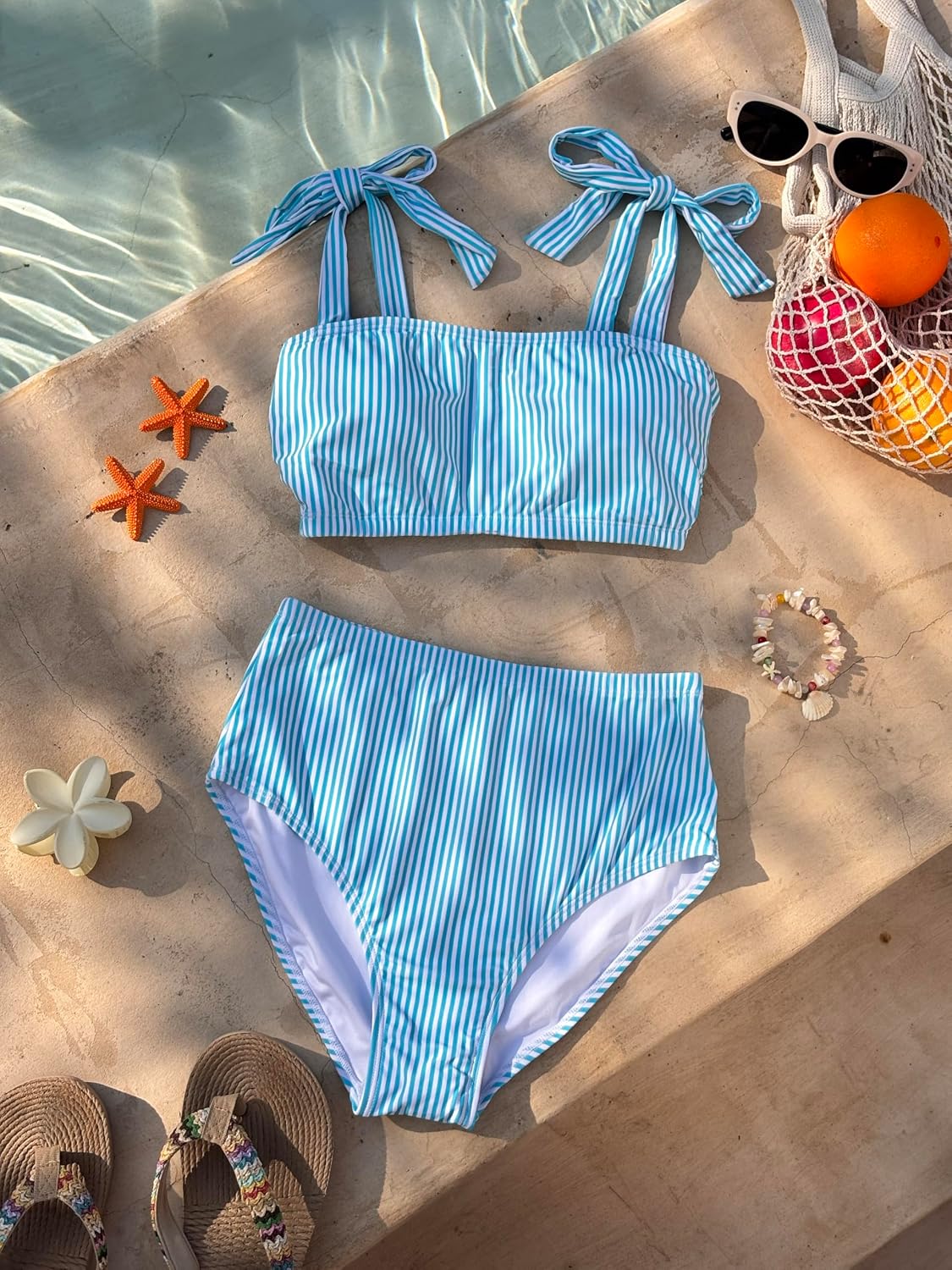 Detalle de Herseas Women’s Tie-Shoulder Bikini Set (2-Piece, Striped) with High-Waisted Bottom