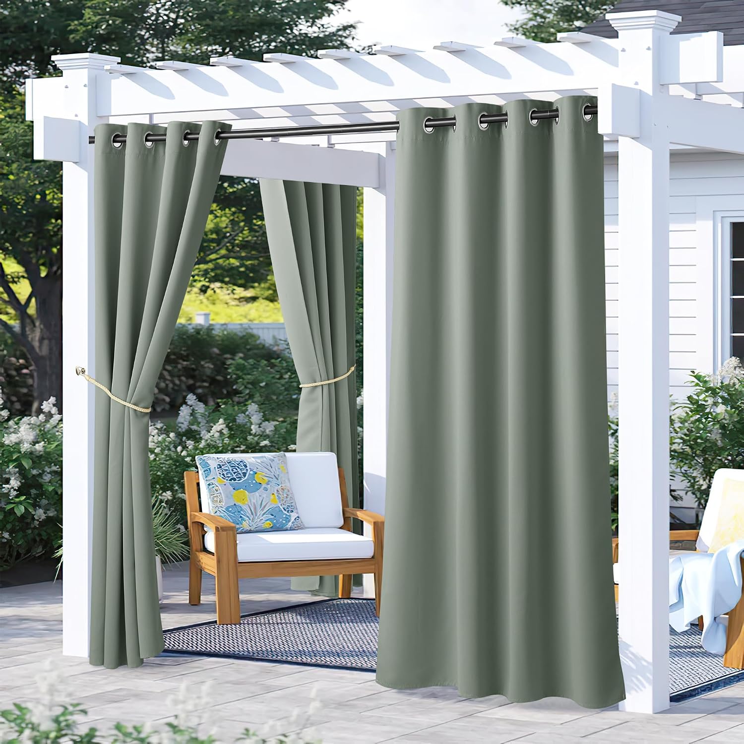 Detalle de NICETOWN Sage Green Blackout Outdoor Curtains, 2 Panels, W52 x L72