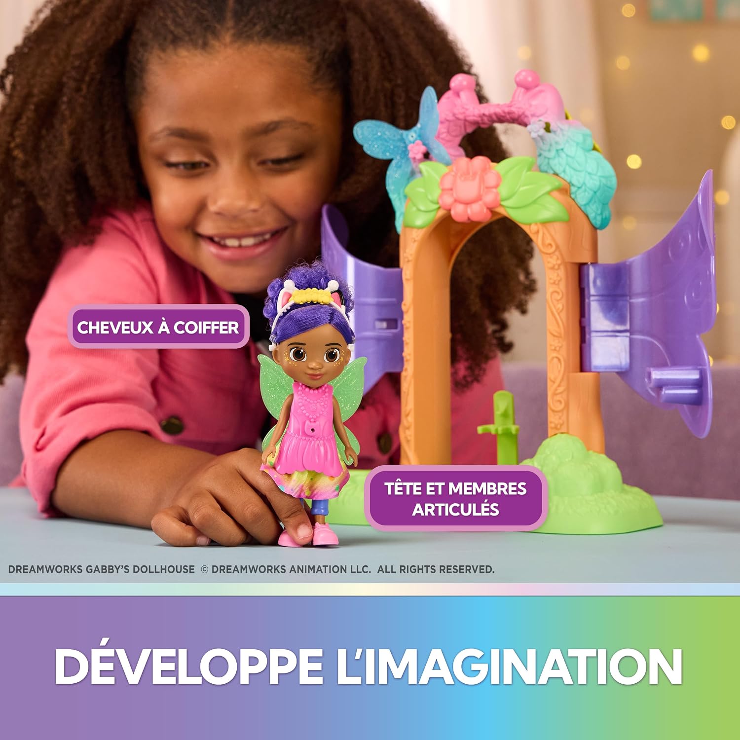Detalle de Gabby et la Maison Magique Gabby Dollhouse – Playset Transformation avec poupée articulée Fairylandia (15 cm) et 6 accessoires
