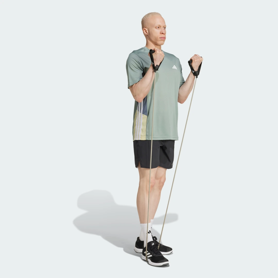 Thumbnail 2 de Adidas Camiseta Train Essentials Seasonal Colorblock – Verde
