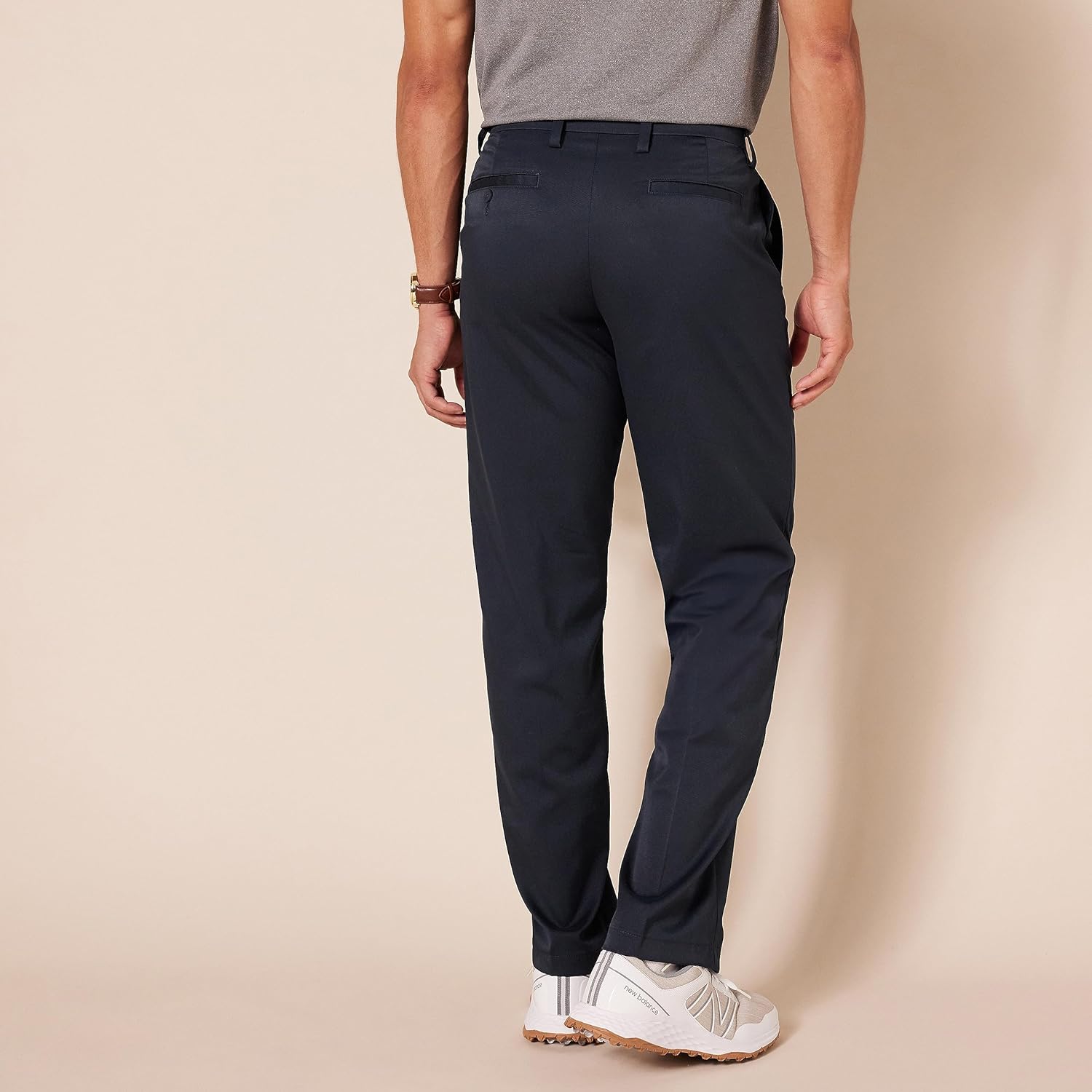 Thumbnail 1 de Amazon Essentials Men’s Classic-Fit Stretch Golf Trousers (Discontinued Colours)