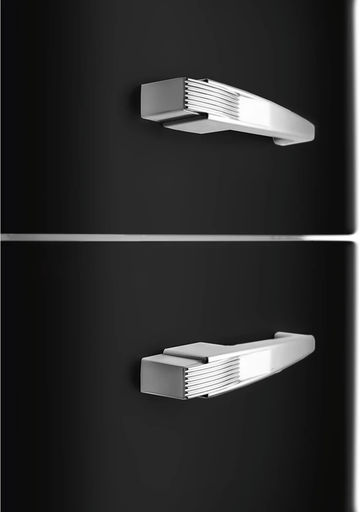 Detalle 2 de Smeg FAB32RBL6 Kühlgefrierkombination