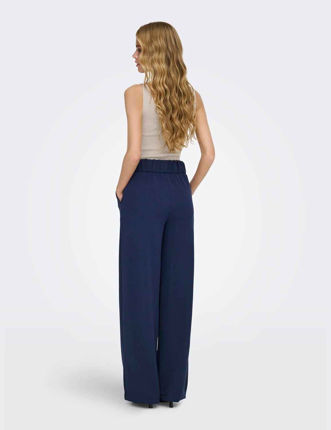 Detalle 2 de JACQUELINE de YONG Damenhose JDYGEGGO – weites Beinschnitt, Taille mittlere, Ton-in-Ton-Nähte