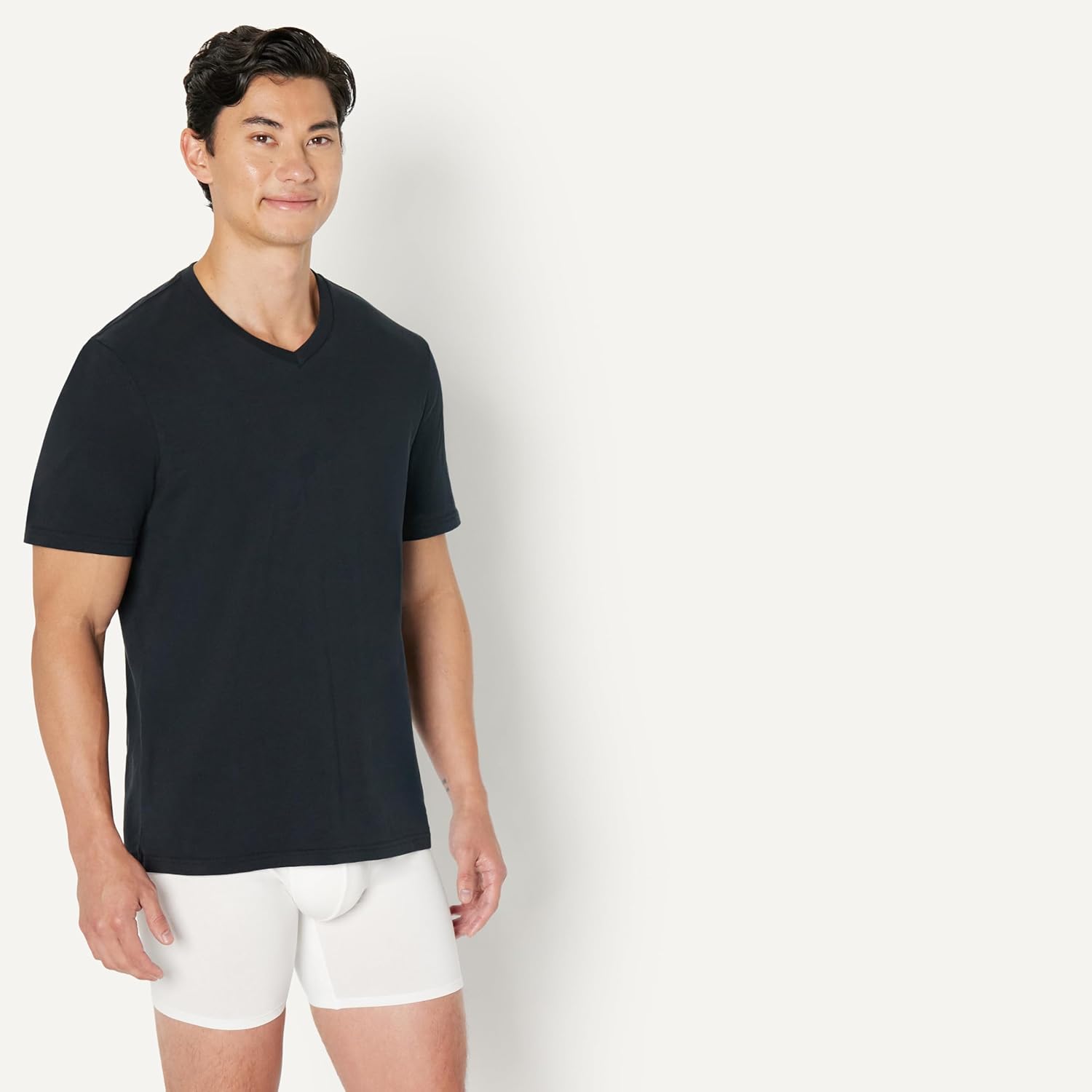 Thumbnail 1 de Amazon Essentials Herren Kurzärmeliger V-Ausschnitt – Regular Fit (Mehrfachpack)