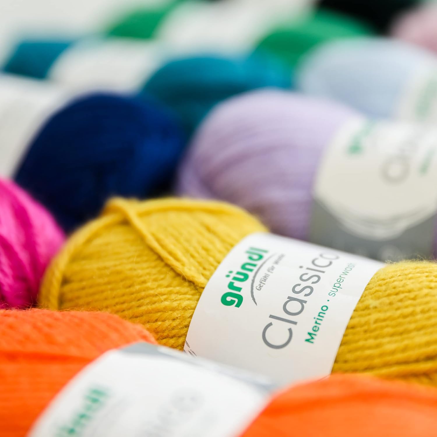 Detalle de Gründl Classico – włóczka merino superwash, 50 g/120 m, błękit gencjanowy
