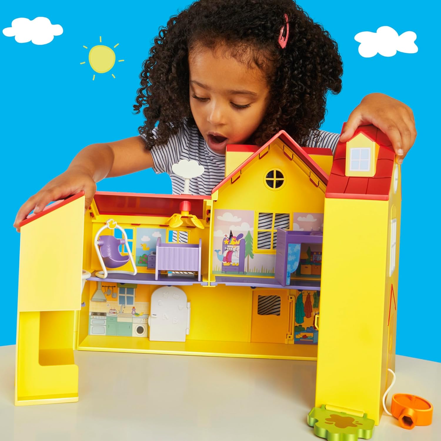 Detalle de Peppa Pig Peppa's Big Family House Playset with Baby Evie (2025 Version) – 2-Story Playset with 3 Figures and 11 Accessories
