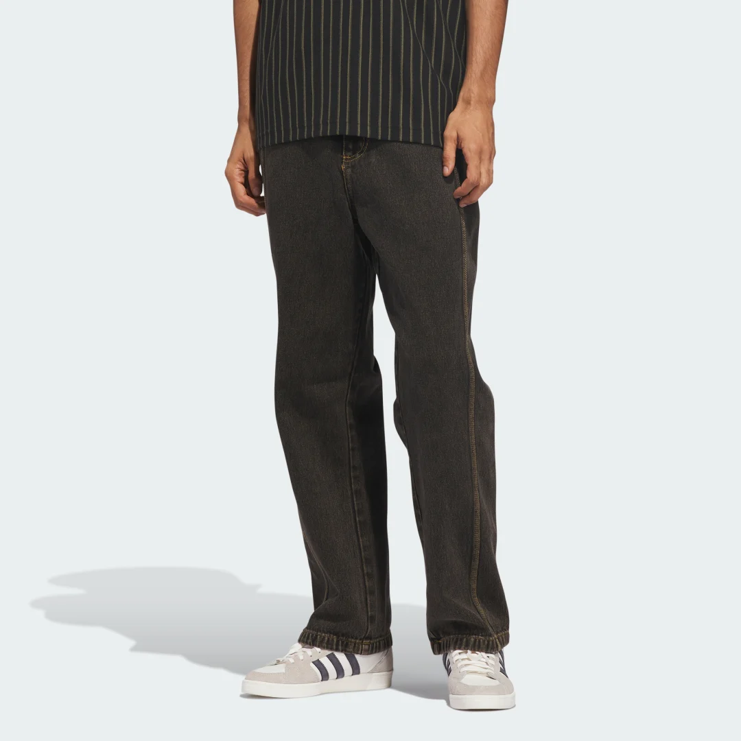 Detalle de Pantalón lavado Skateboarding x KDR de Adidas — marrón