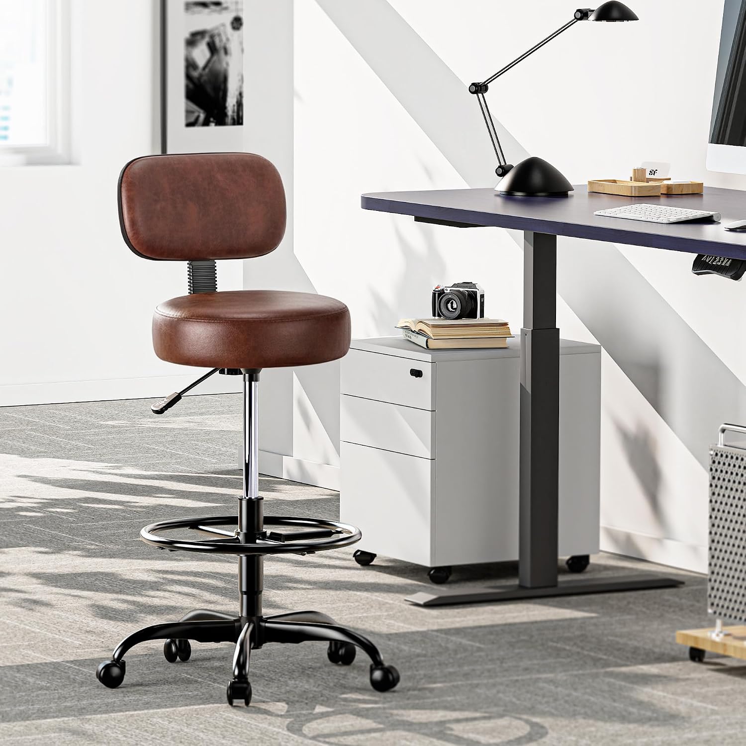 Detalle 2 de SUPERJARE Drafting Chair with Backrest, Adjustable Height, Swivel Seat & Footrest