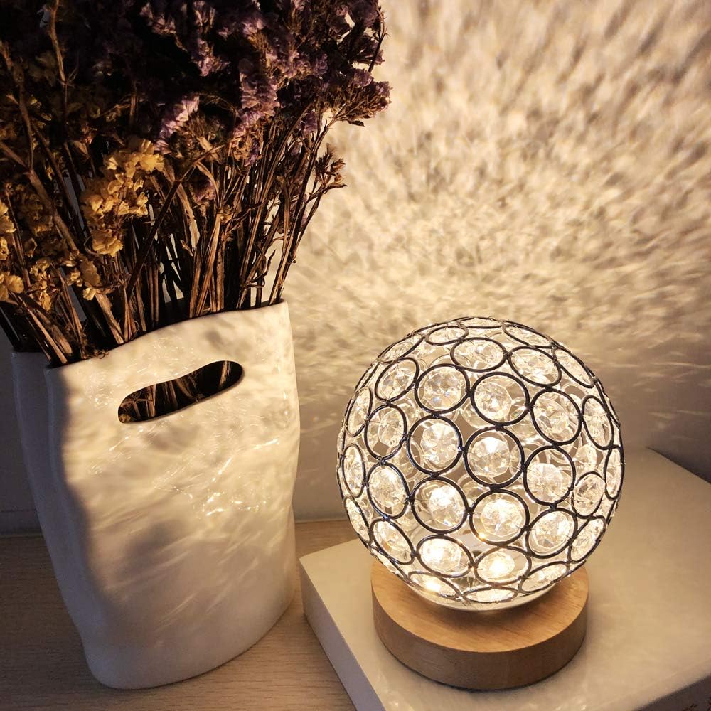 Detalle de MUCHER Crystal USB Table Lamp with Wooden Base – Silver Crystal Ball, Dimmable & USB-Charged