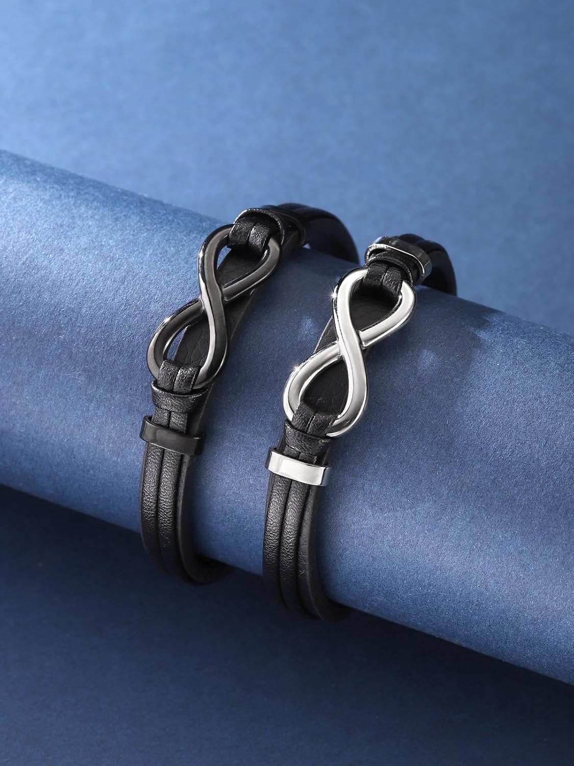 Detalle 2 de PiercingJak Herren Armband Unendlichkeit 21,5 cm