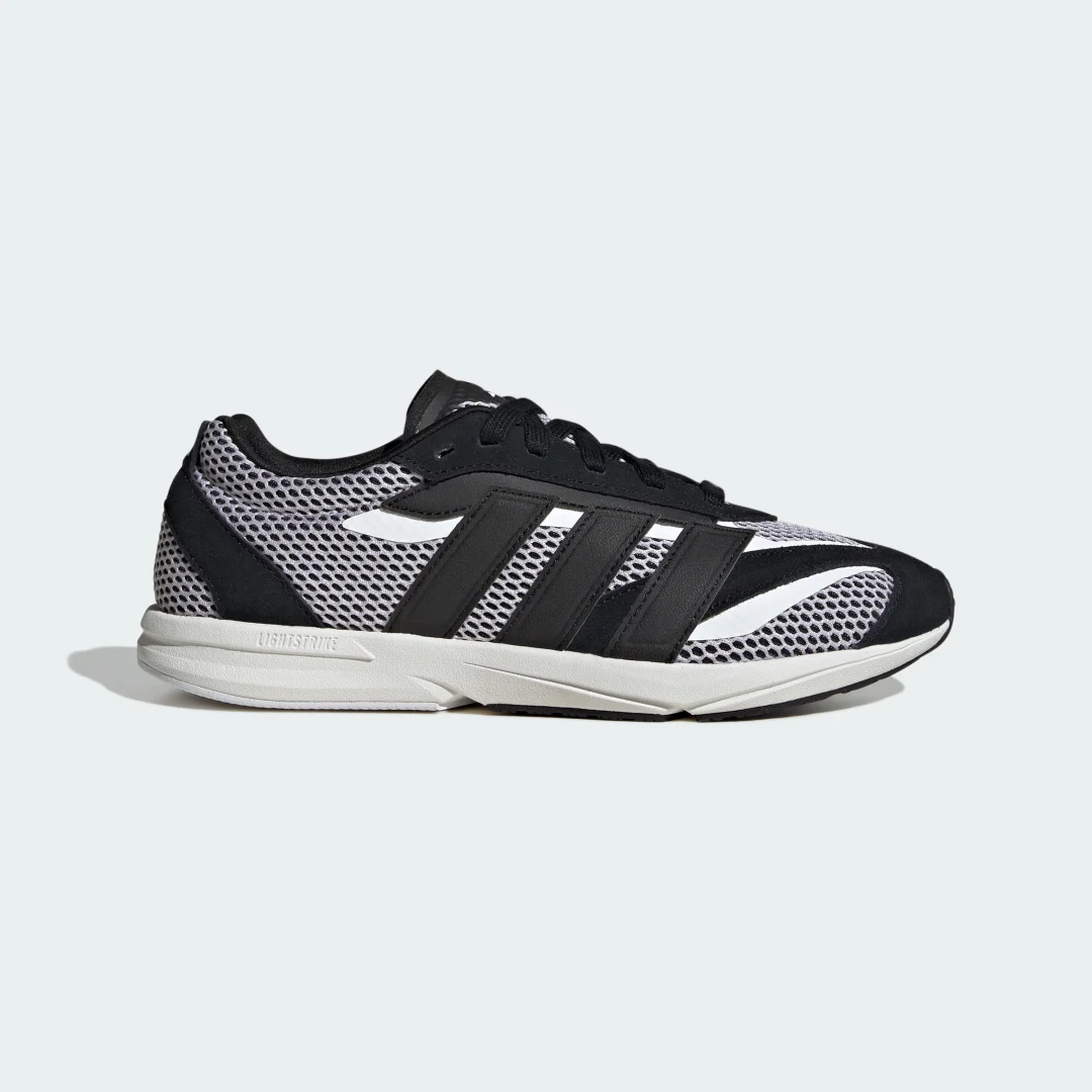 Detalle de Zapatilla Lightblaze LP de Adidas: comodidad y estilo en blanco para el día a día