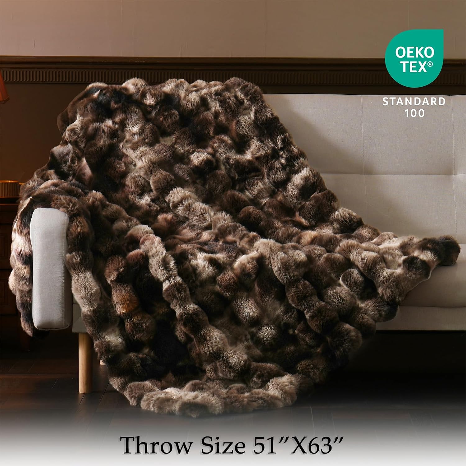 Detalle 2 de BENVWE Fluffy Faux Fur Throw Blanket 50" x 60