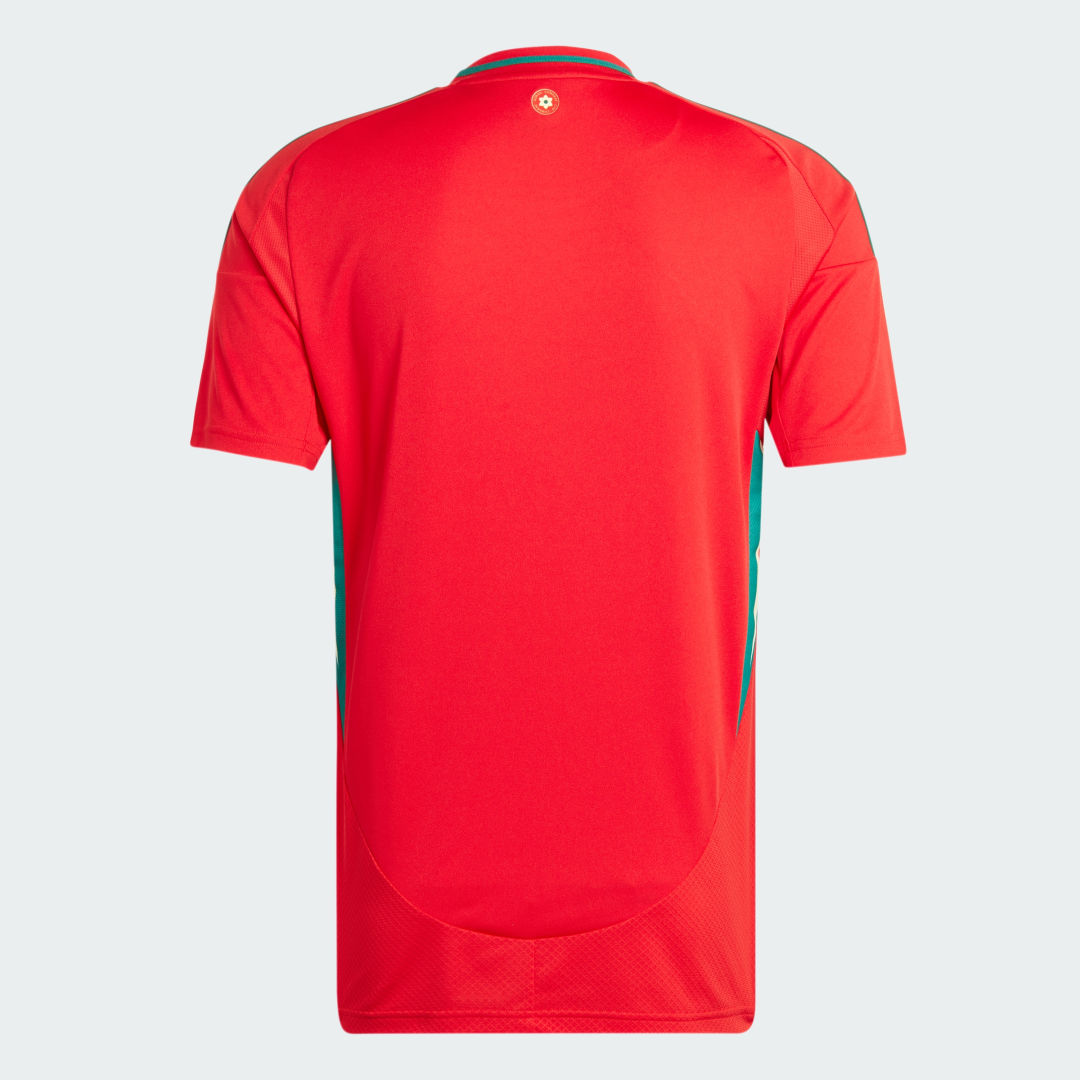 Detalle 2 de Camiseta primera equipación Gales 24 de Adidas — Rojo, para fans que priorizan juego limpio y estilo