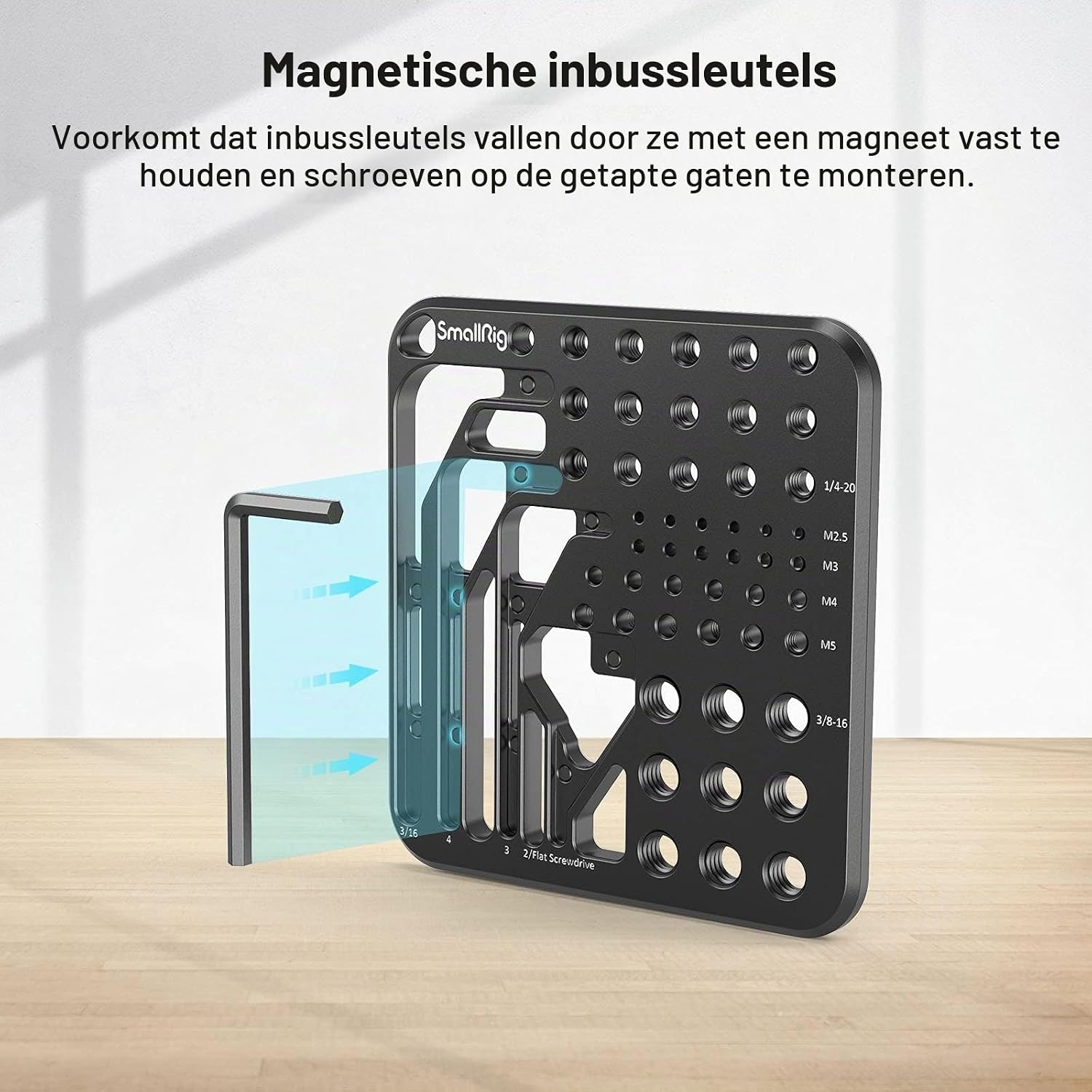 Detalle de SMALLRIG MD3184 opbergplaat met schroeven en inbussleutels