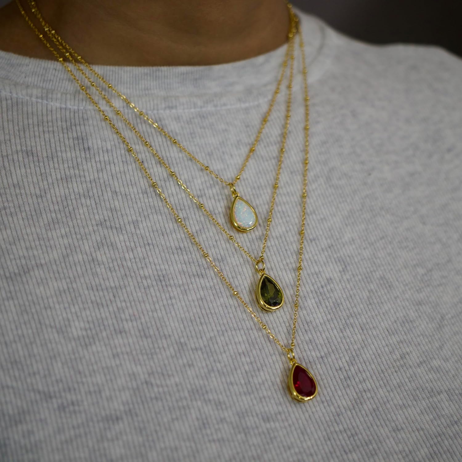 Detalle de Bolenvi Birthstone Necklace, 18K Gold-Plated