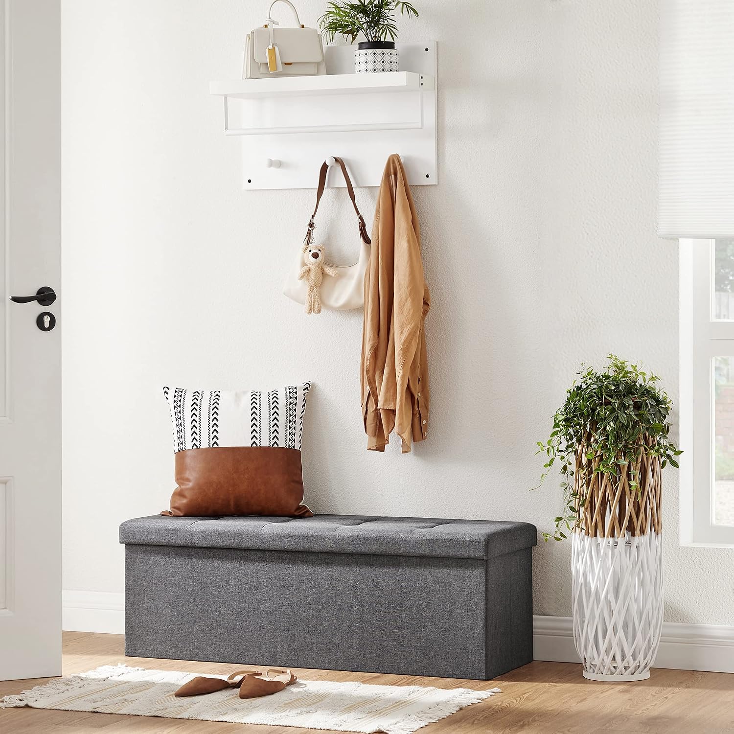 Detalle de SONGMICS MAZIE LSF77K cassapanca con pouf contenitore e poggiapiedi pieghevole grigio scuro, 38 x 110 x 38 cm