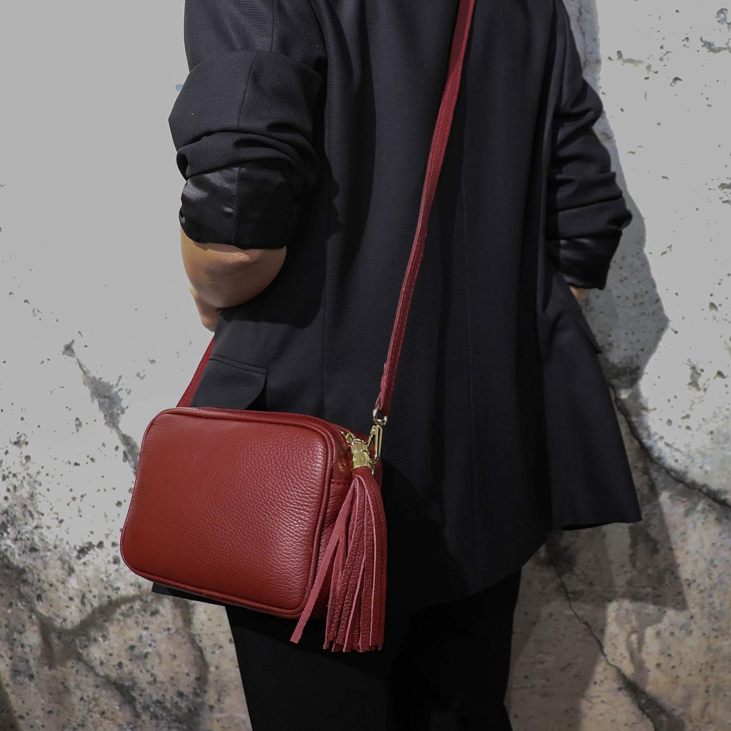 Detalle de SH Leder Chiara G209: Sac à bandoulière en cuir véritable, taille moyenne 21 x 15 cm