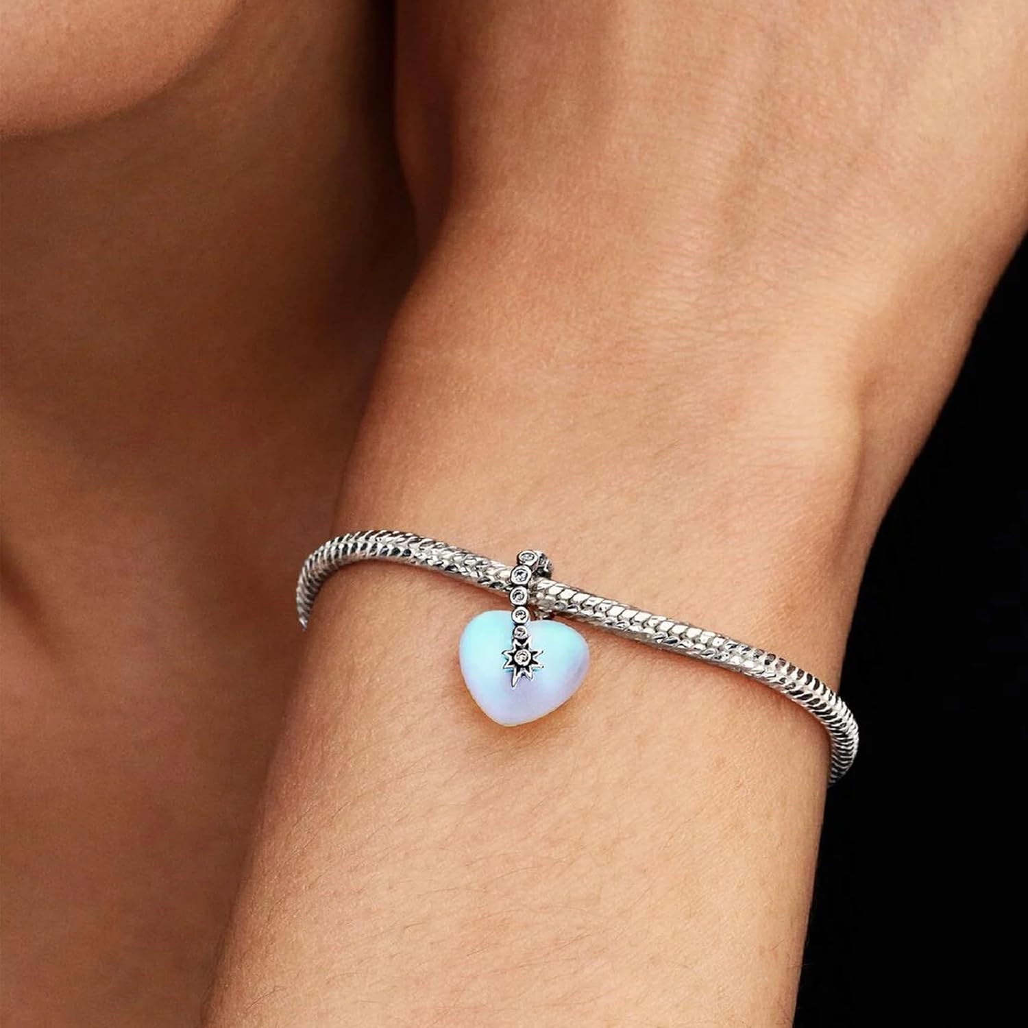 Detalle 2 de Pandora Sternschnuppe & Herz Charm-Anhänger 794143C01 – 925-Sterling