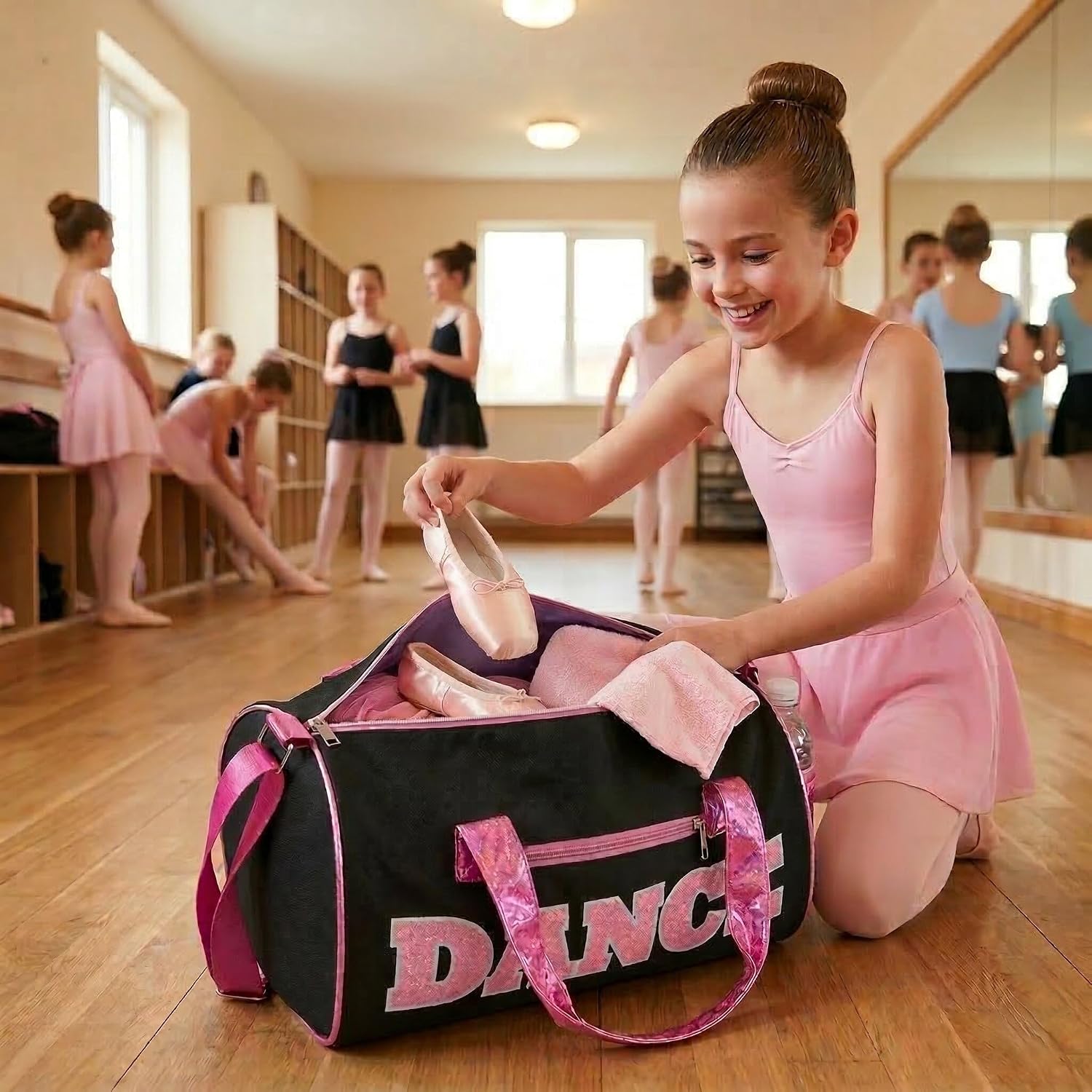 Thumbnail 6 de 75192012716 Dance Duffel Bag, Black/Pink with Adjustable Shoulder Strap