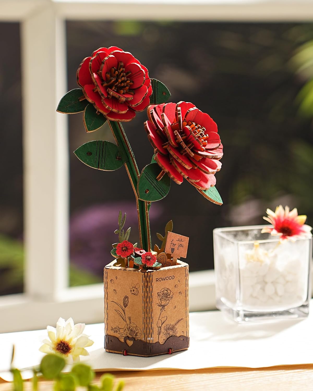 Thumbnail 5 de rowood 3D Puzzle Rote Kamelie – DIY-Blume aus Holz zum Zusammenbauen