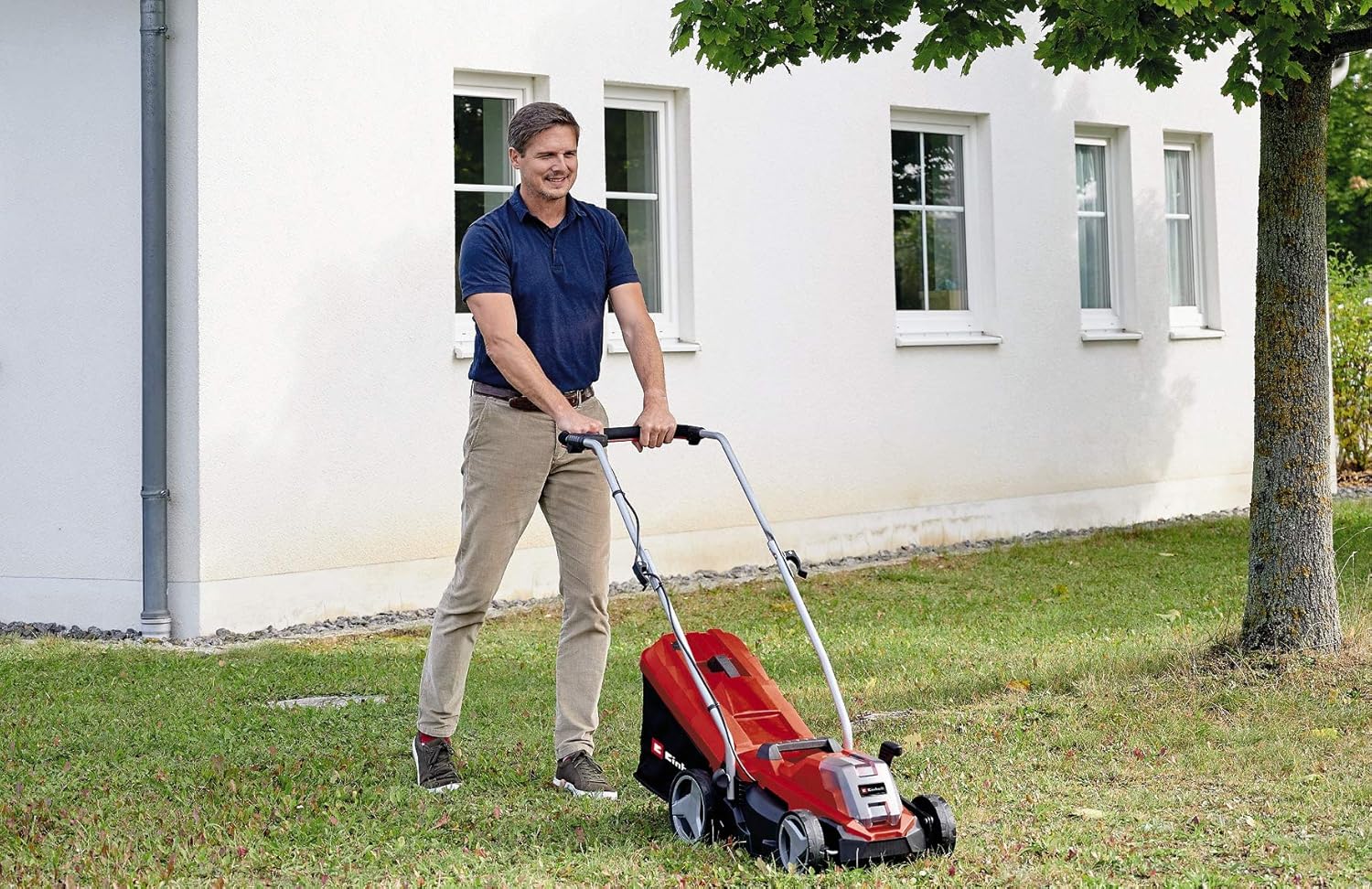 Thumbnail 3 de Einhell 3413266 Tosaerba A Batteria 18V, Nero/Rosso – compatto e robusto per il giardino