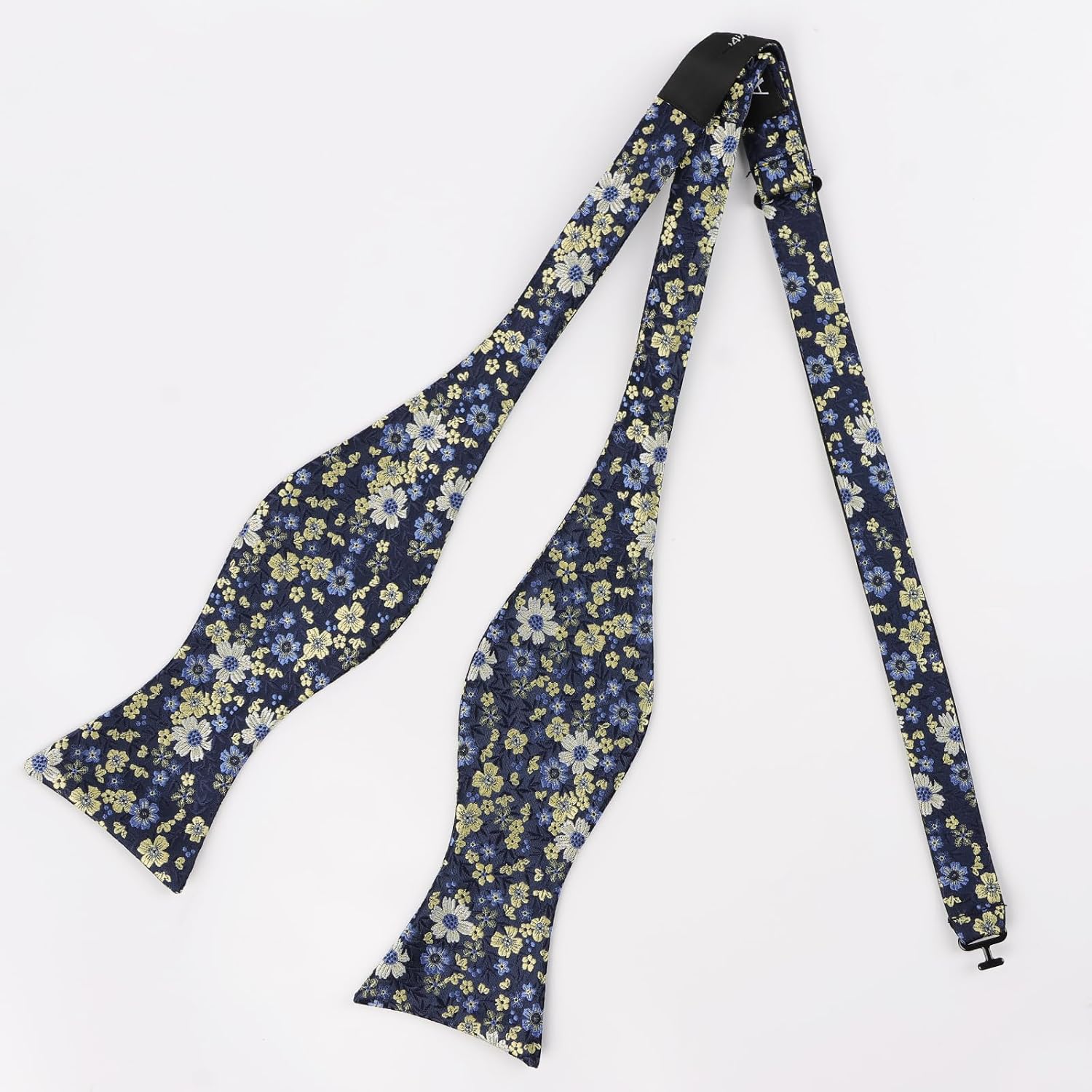 Thumbnail 2 de Alizeal Men's Self-Tied Floral Classic Bow Tie & Pocket Square Set