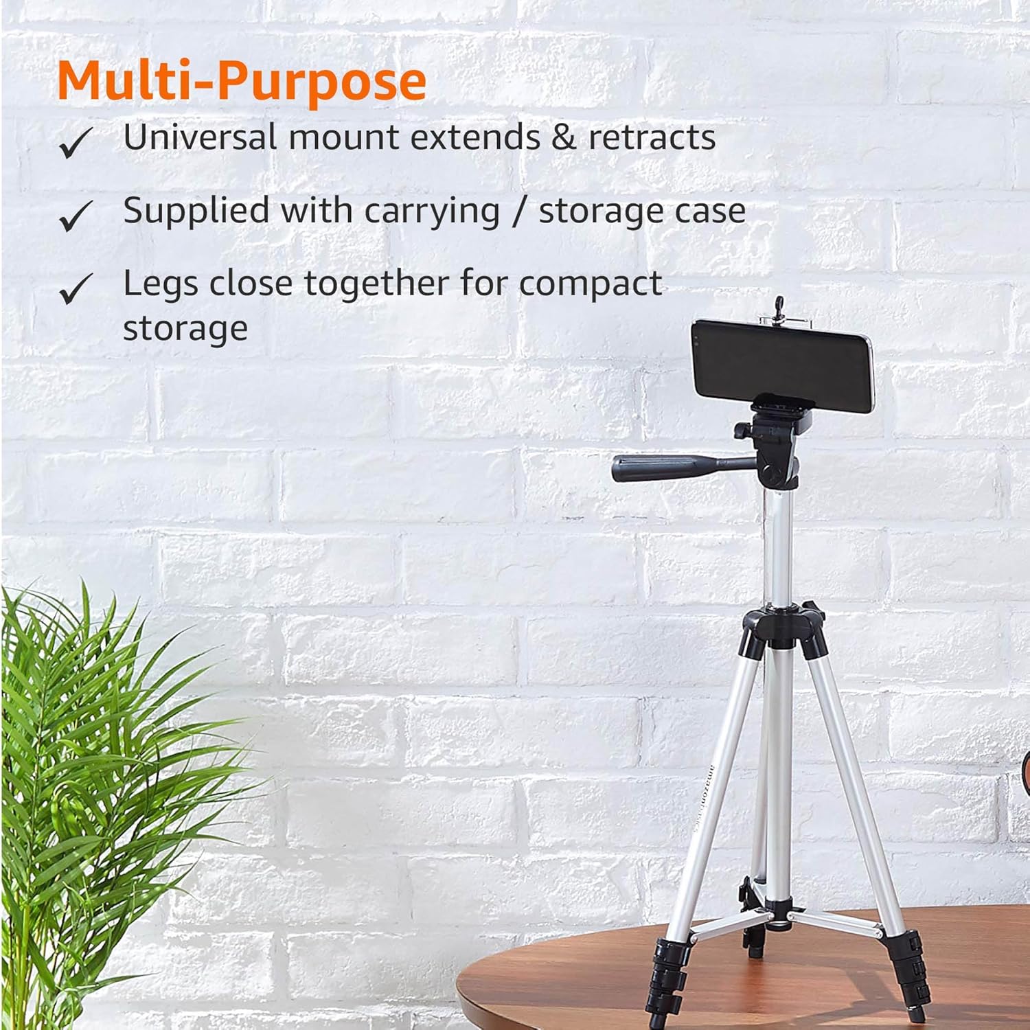 Detalle de Amazon Basics 127 cm (50-inch) Aluminium Universal Smartphone Tripod with Three-Axis Rotation (Black)