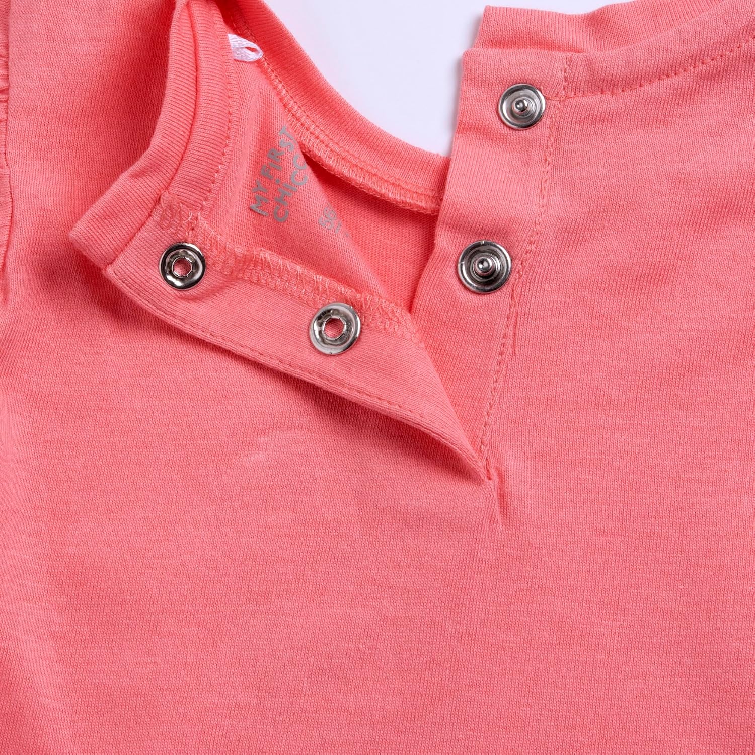 Detalle de Chicco Completo Neonata con T-shirt e Pantaloncini – Abbigliamento Bambina Designed in Italy