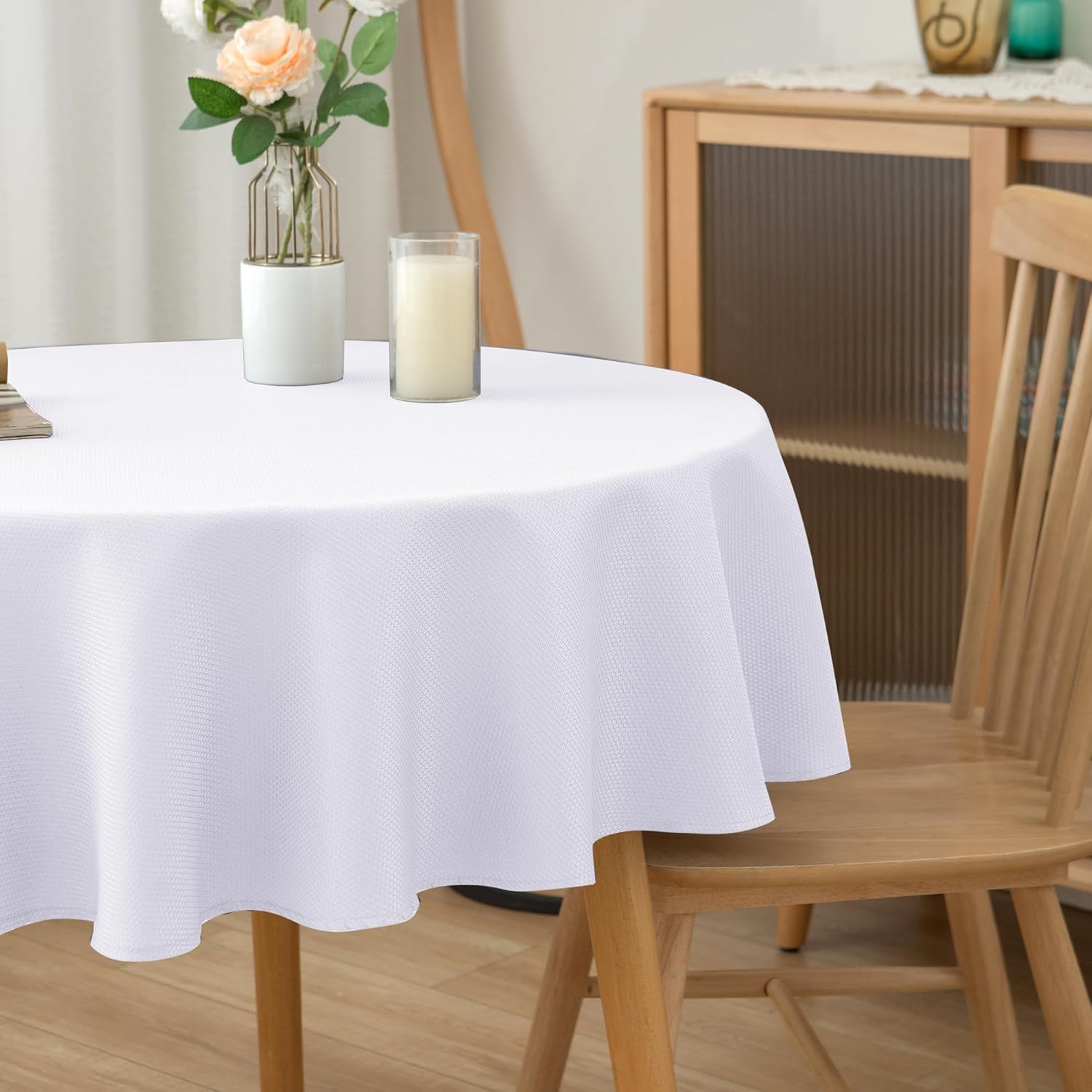 Thumbnail 6 de Biscaynebay 70" Textured Fabric Round Tablecloth – White, Water-Resistant, 100% Polyester