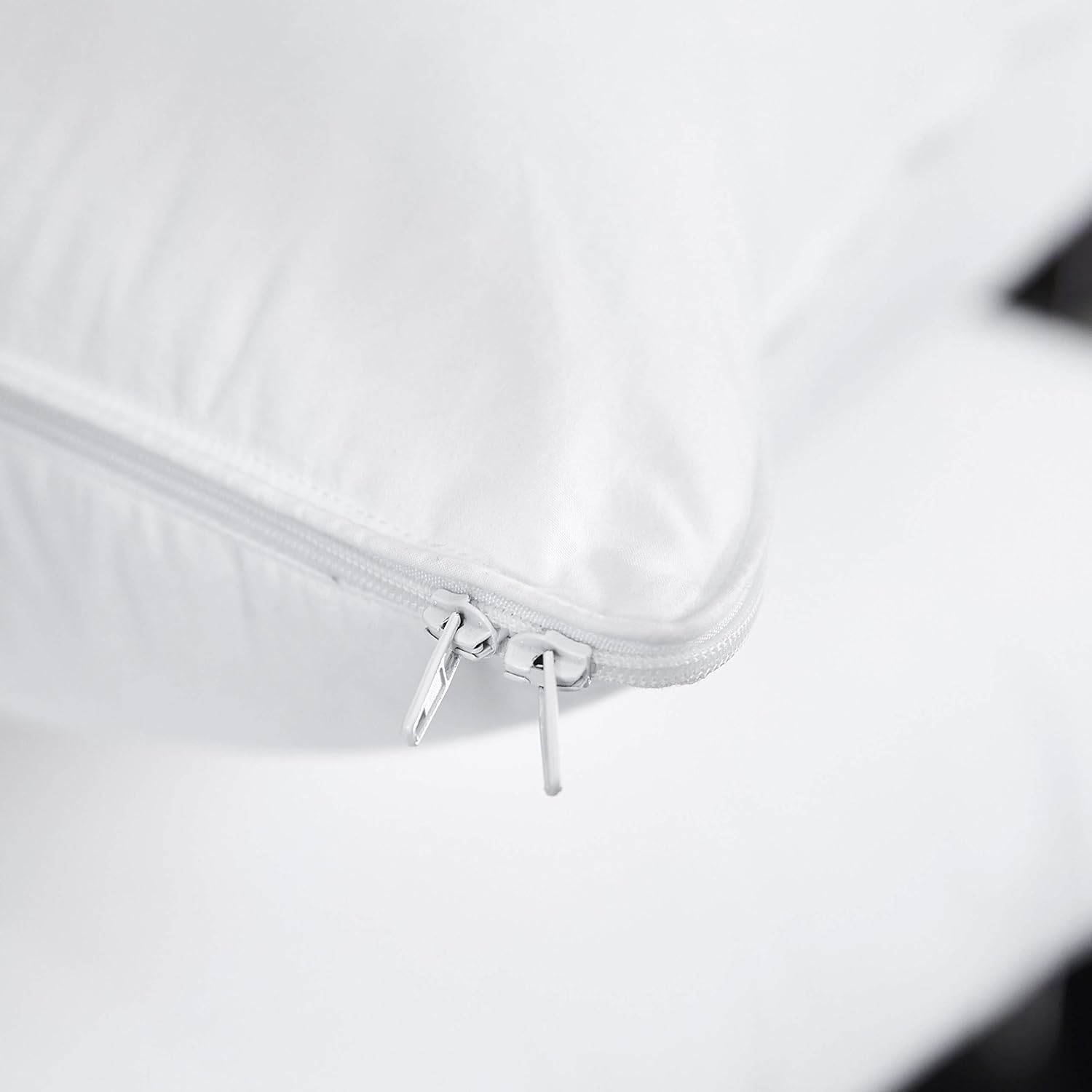 Detalle de Three Geese Adjustable Pillow, Queen Size
