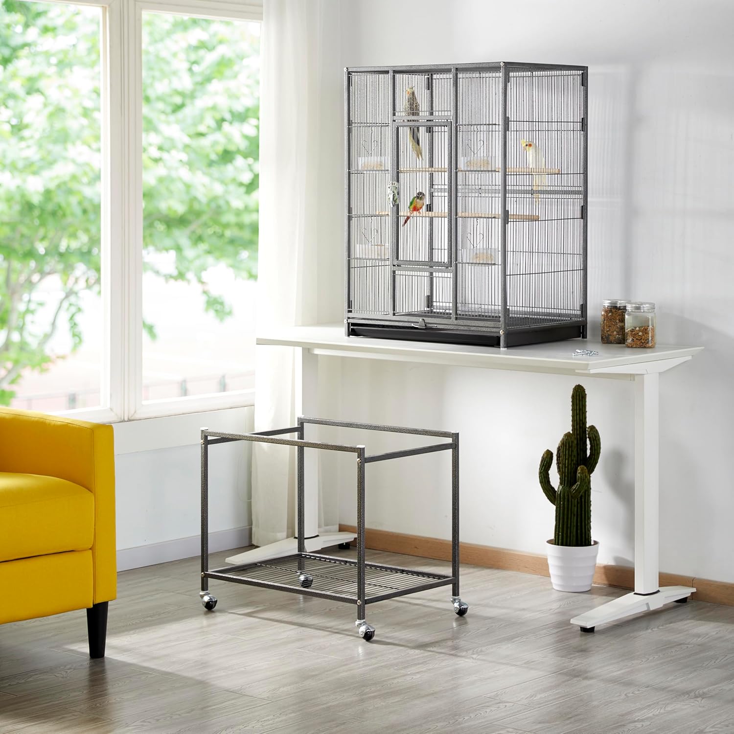 Detalle 2 de Yaheetech gabbia voliera per uccelli con piedistallo metallico 62 x 43 x 136 cm